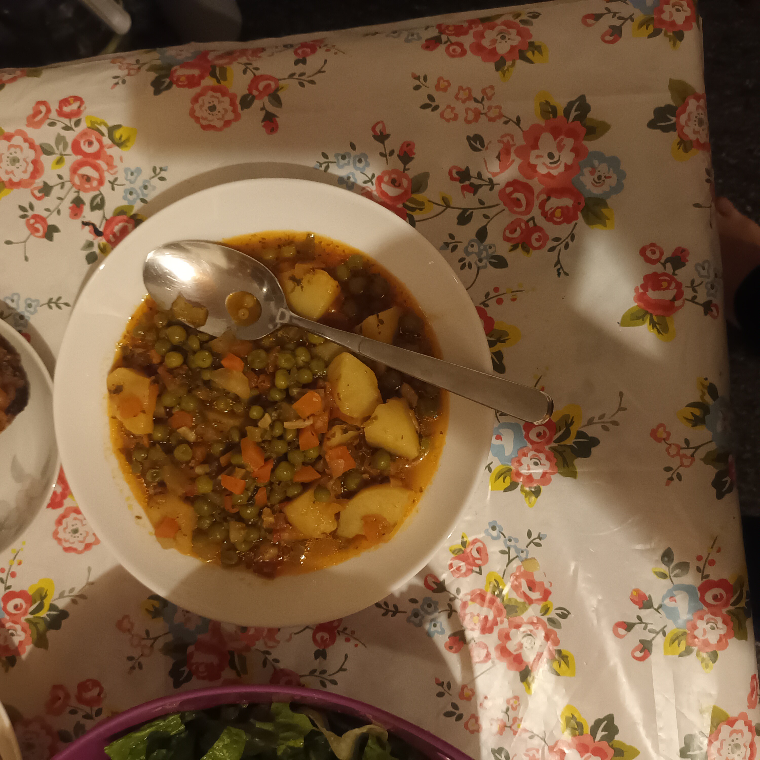 Bezelye ve Patates Yemeği