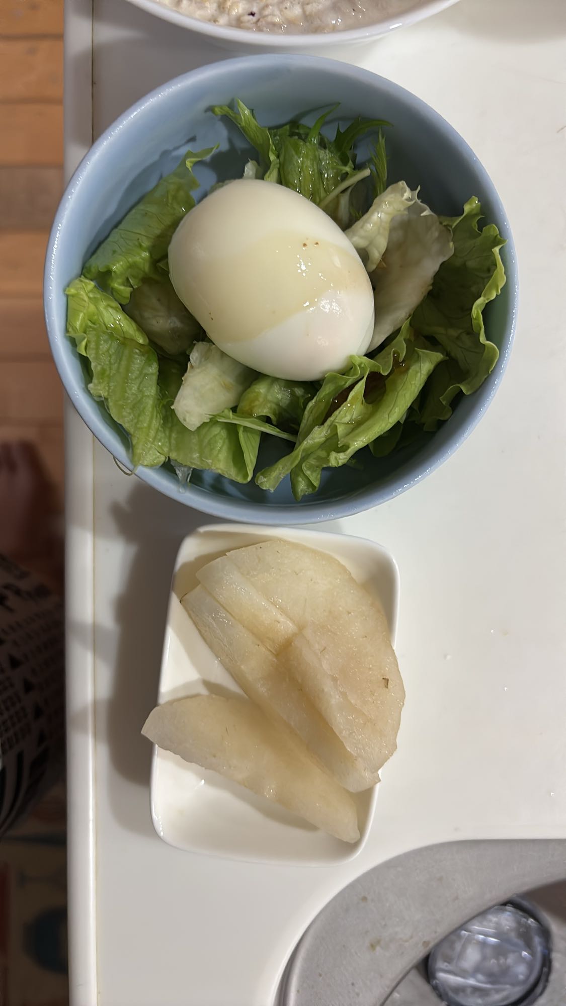 ゆで卵と梨のサラダ