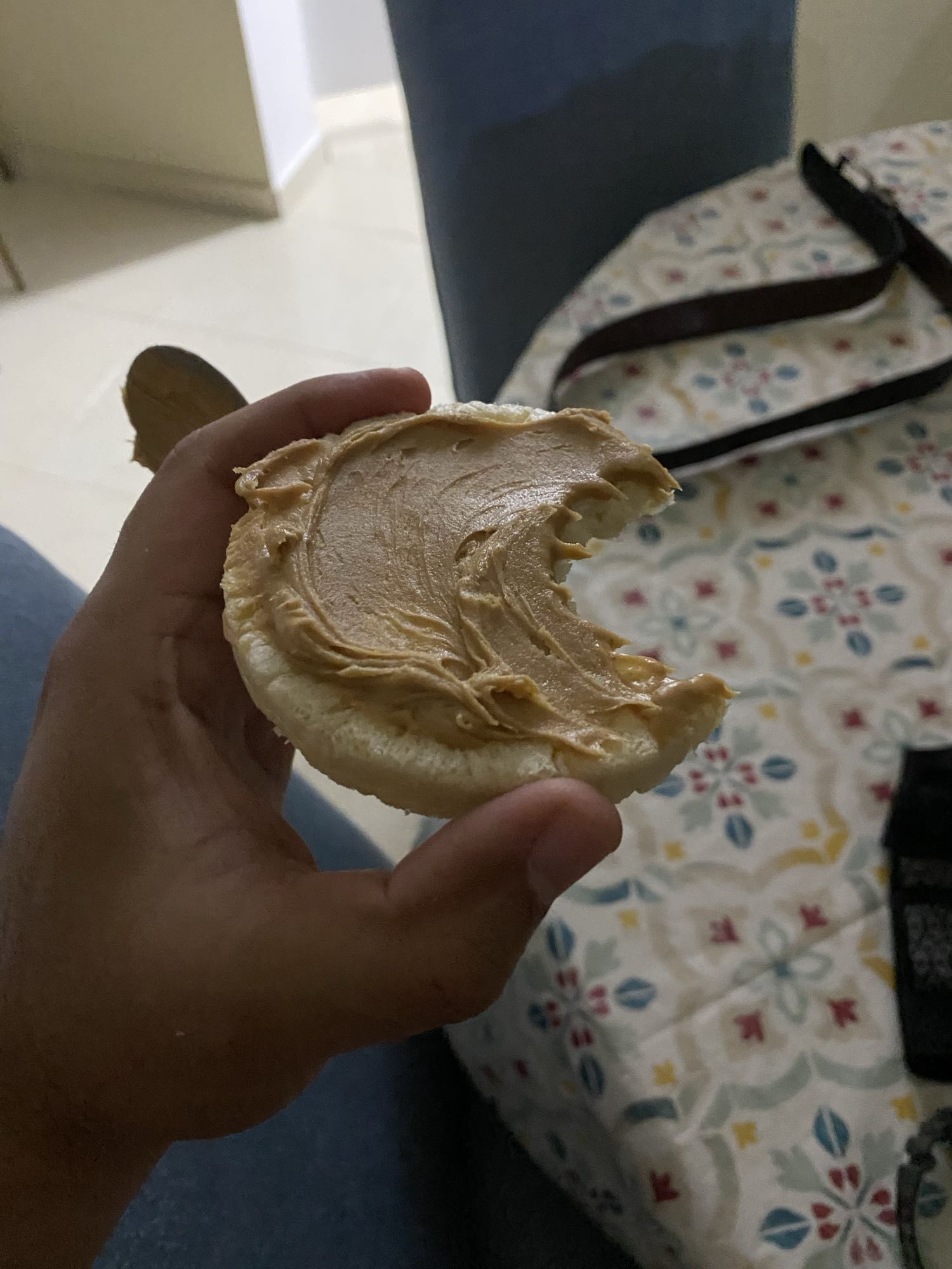 Torra de garbanzo con cacahuete