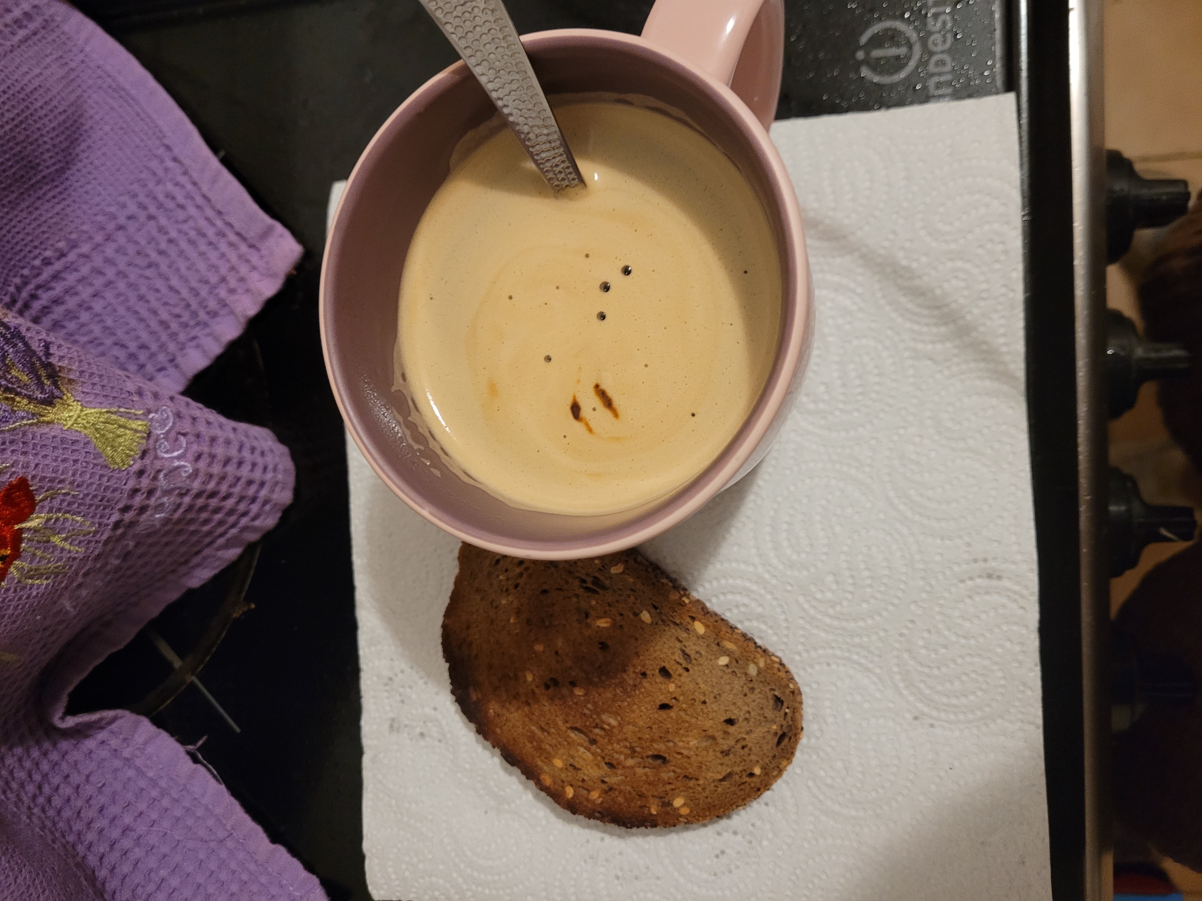 Café et pain grillé