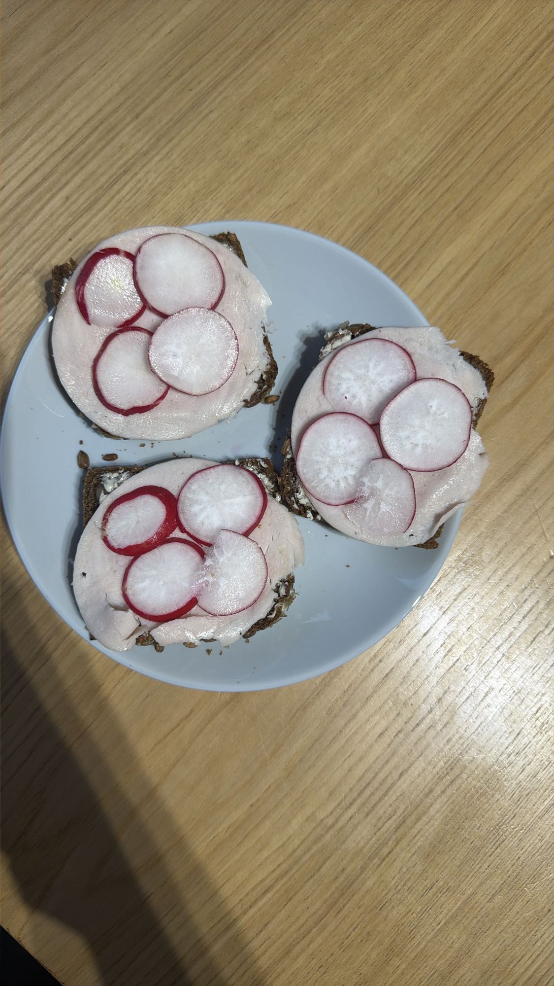 Kanapki z rzodkiewką