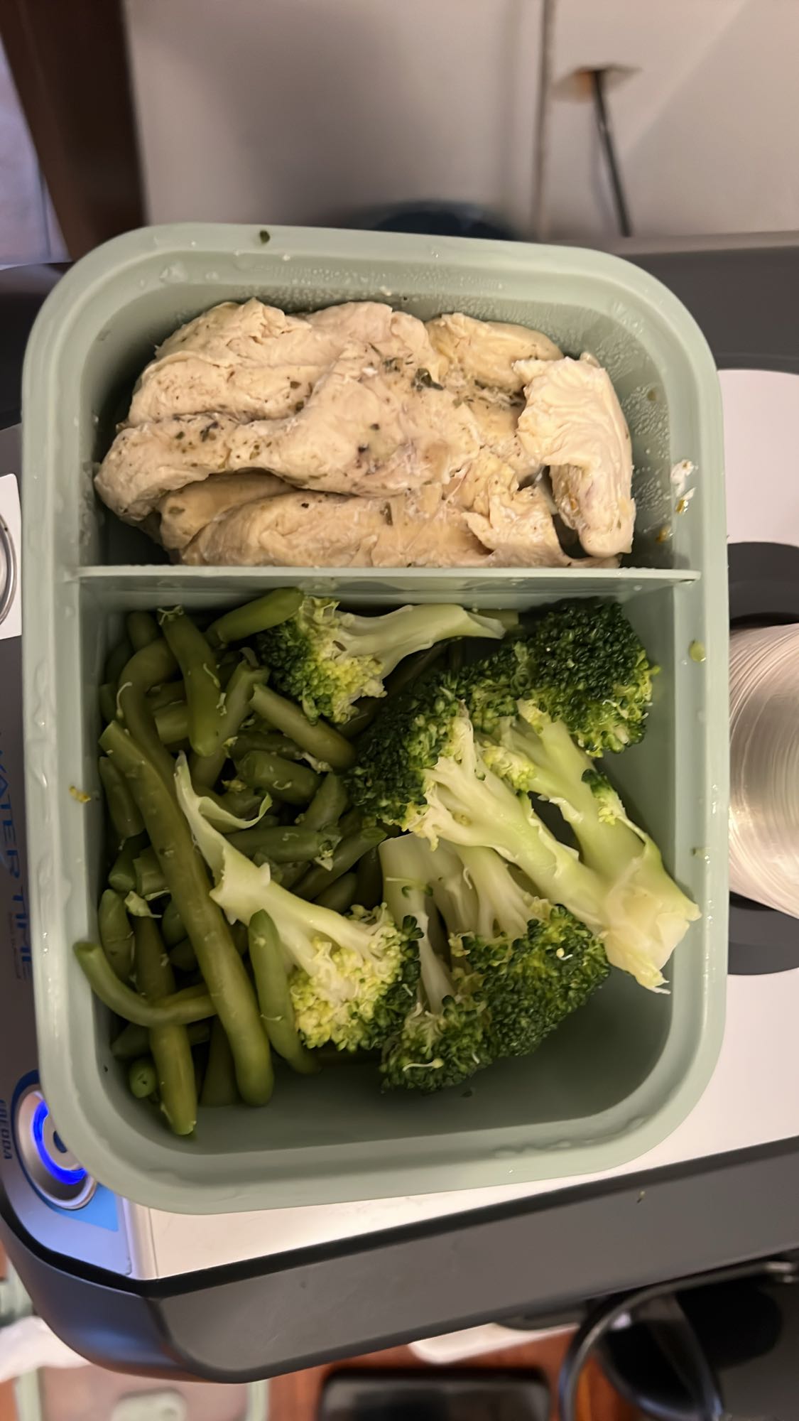 Tavuklu sebze tabağı