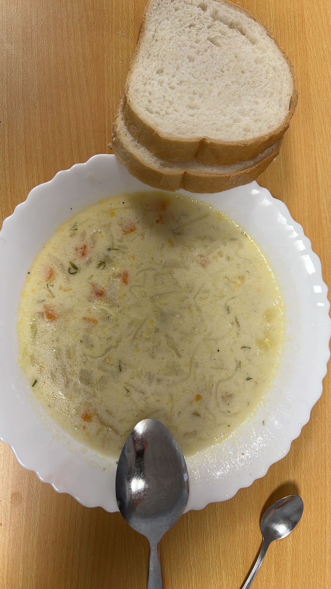 Supă de pui cu pâine