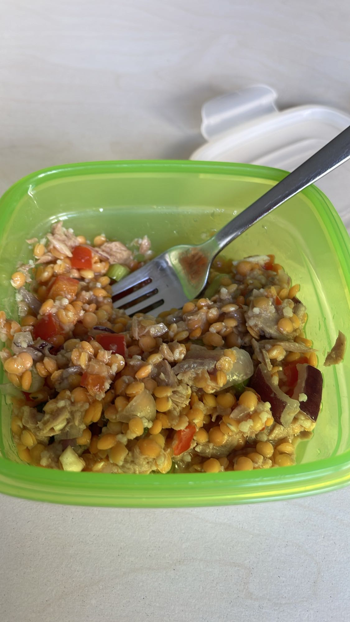 Linsensalat mit Thunfisch