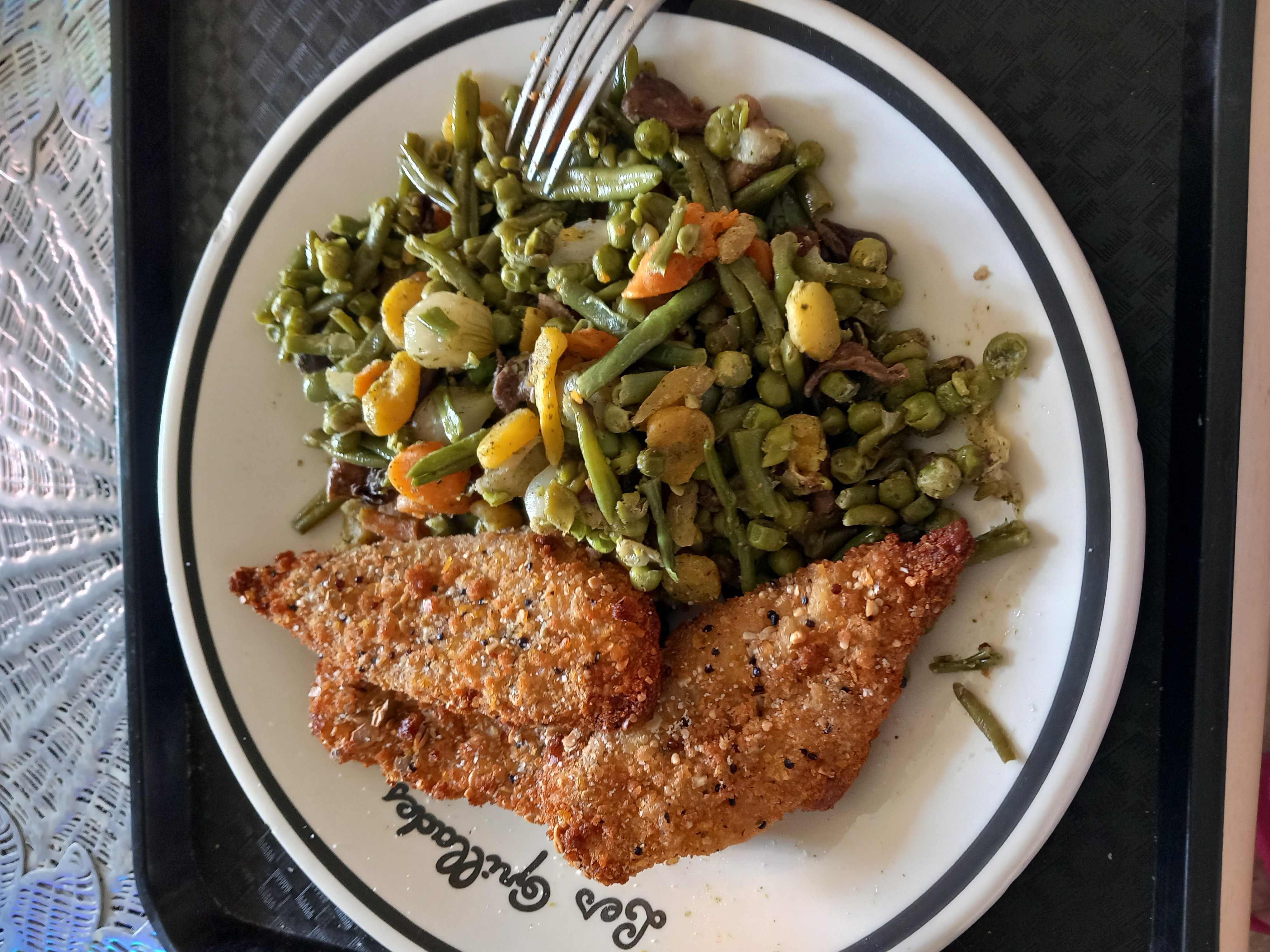 Poulet pané et légumes