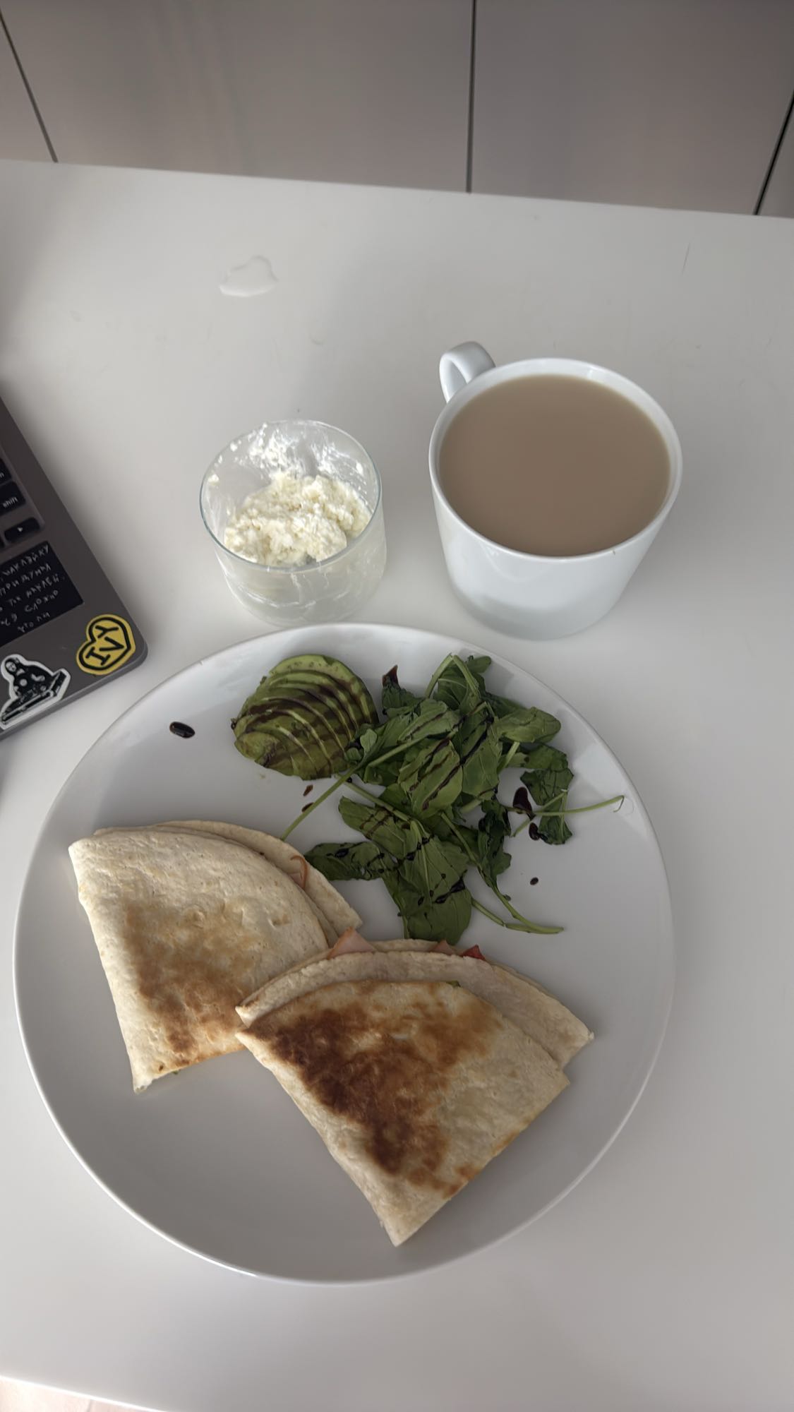 Завтрак с кесадильей