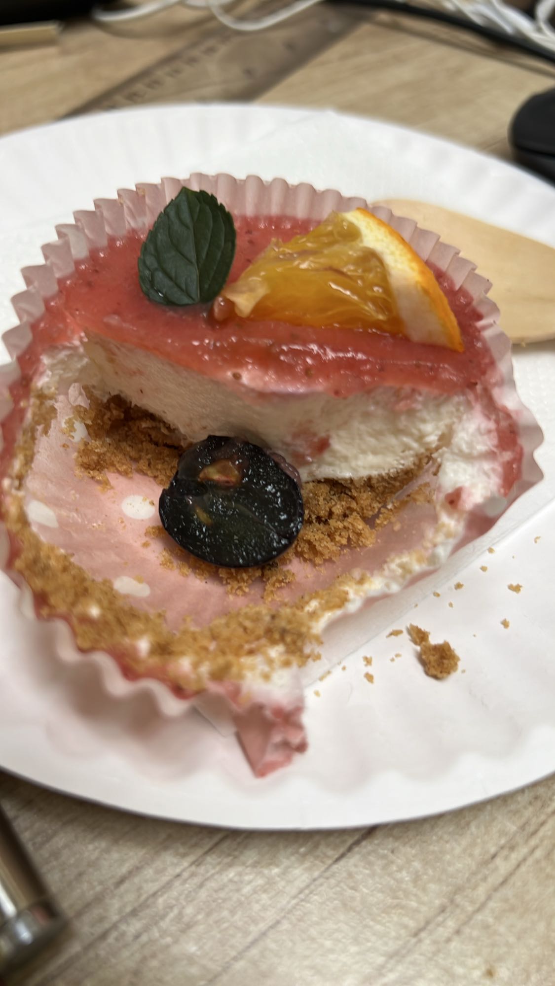 Mini cheesecake cu fructe