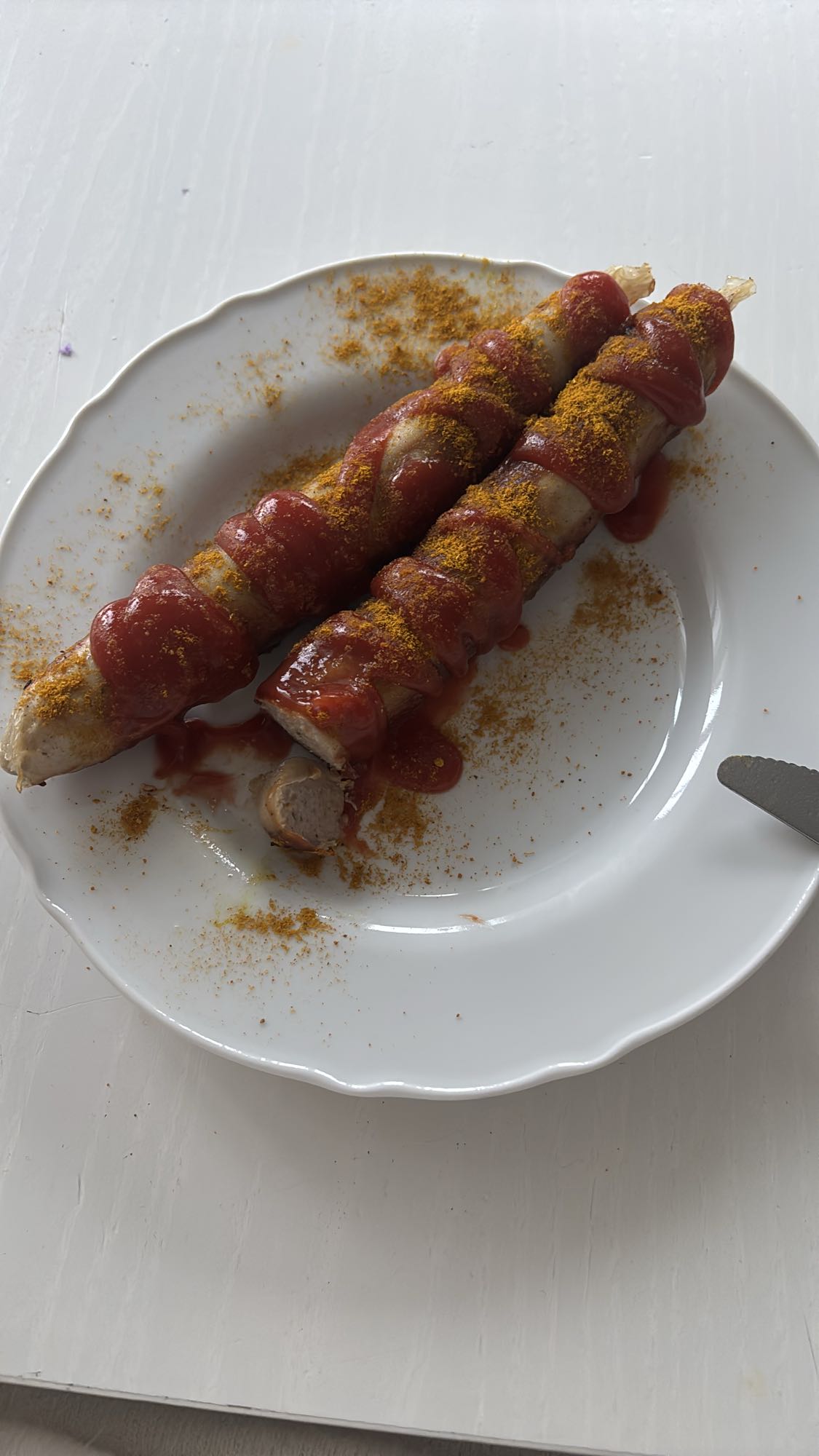 Currywurst mit Ketchup