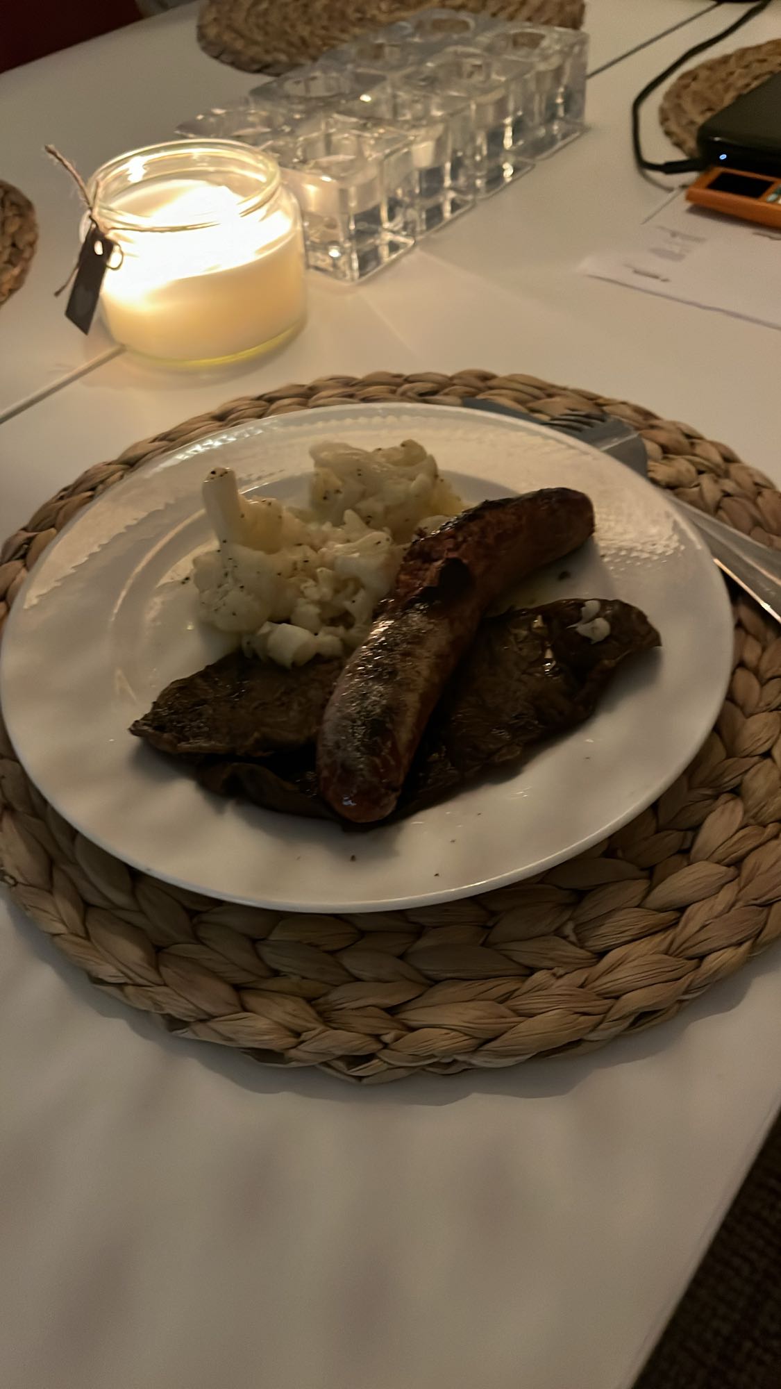 Korv, lever och blomkål