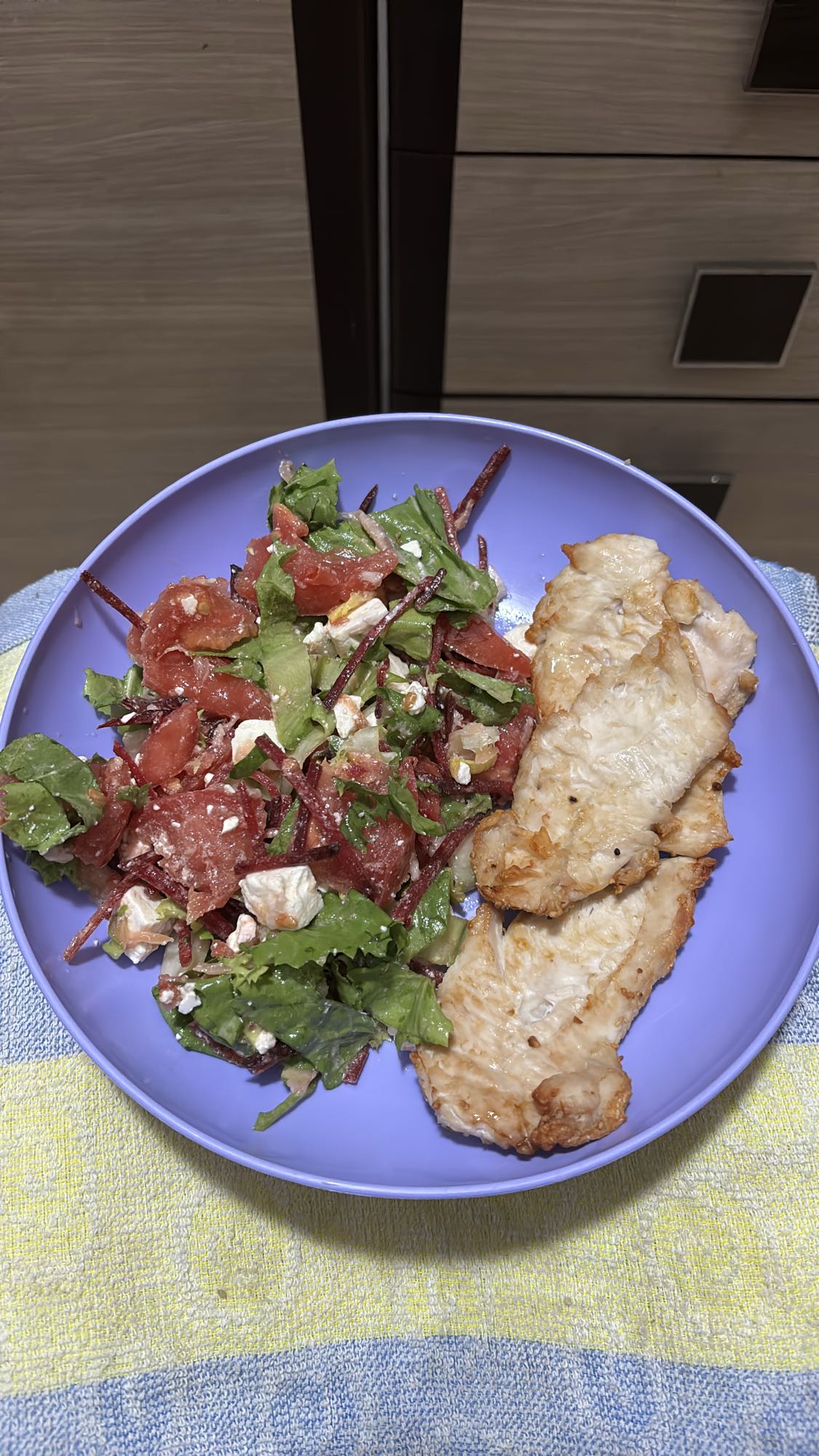 Salată cu piept de pui