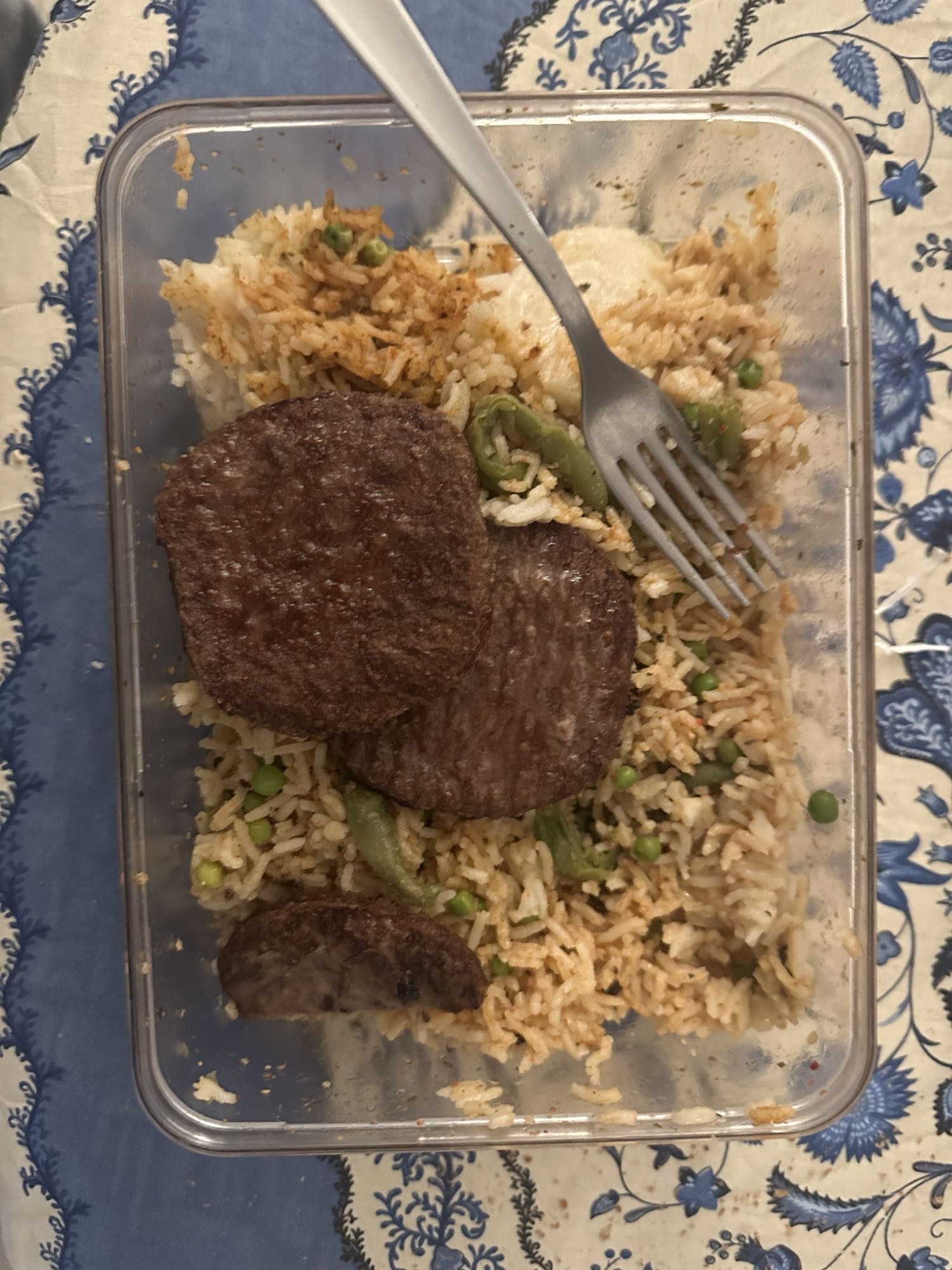 Riz, steak haché, légumes
