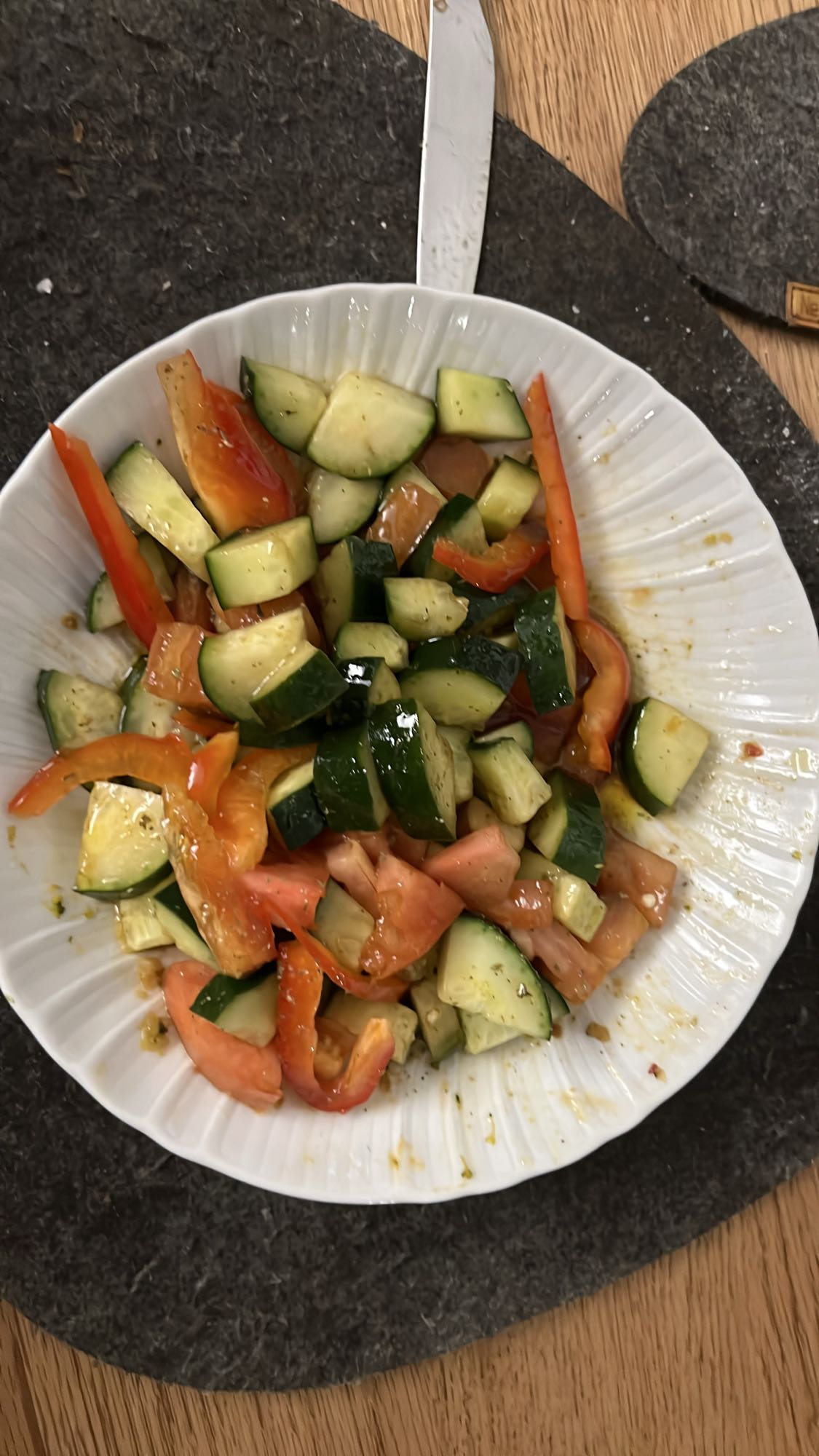 Grönsallad med gurka