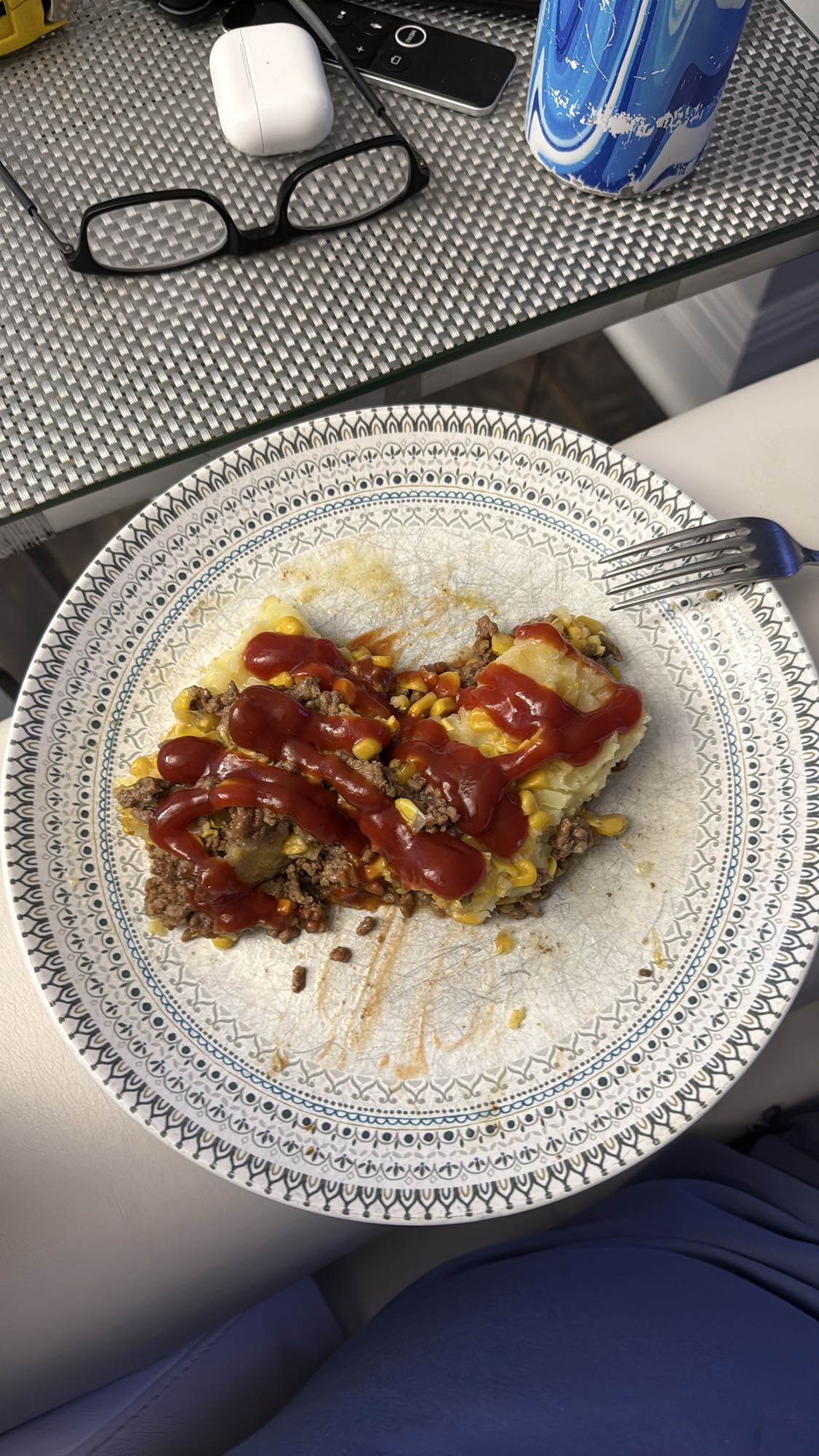 hachis au maïs et ketchup