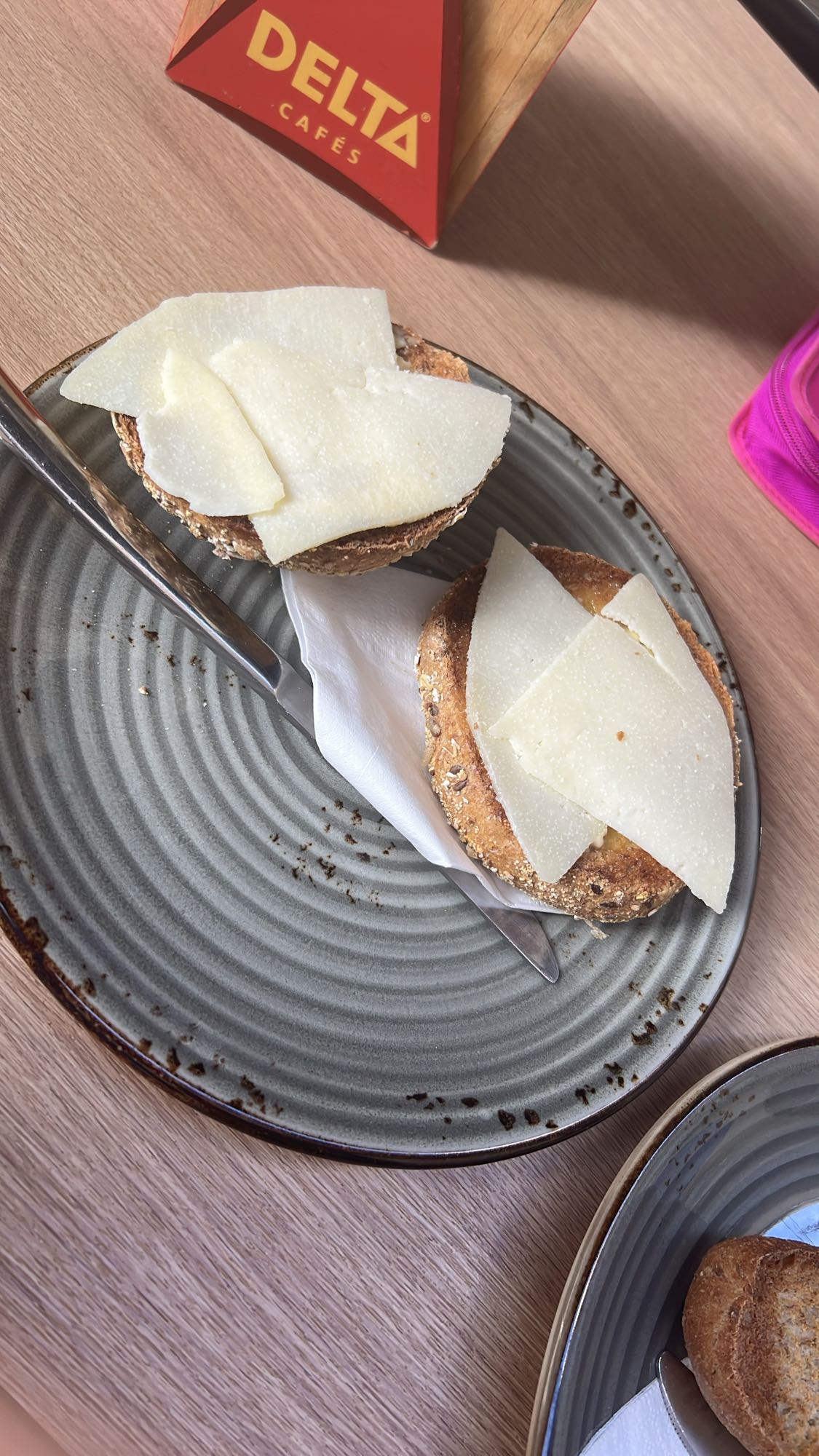 pan con queso curado