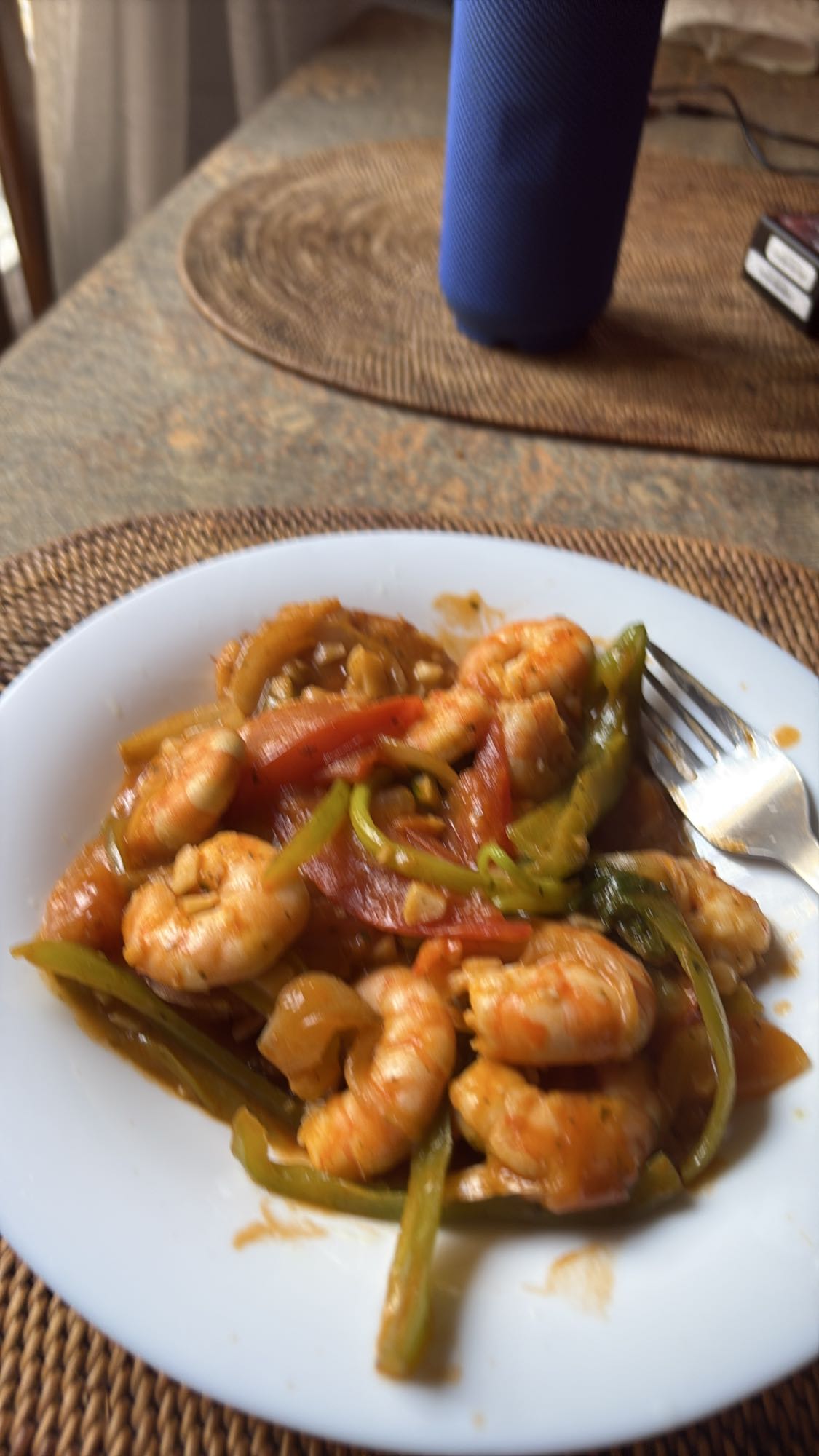 Camarones salteados con verduras