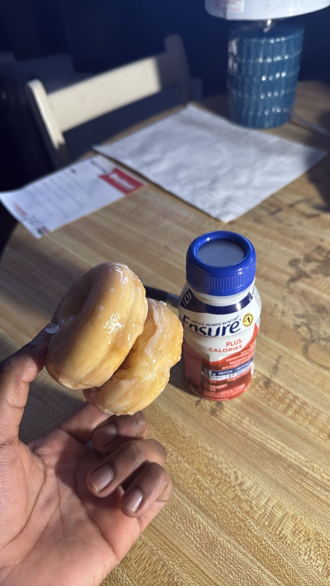 Donuts et boisson Ensure