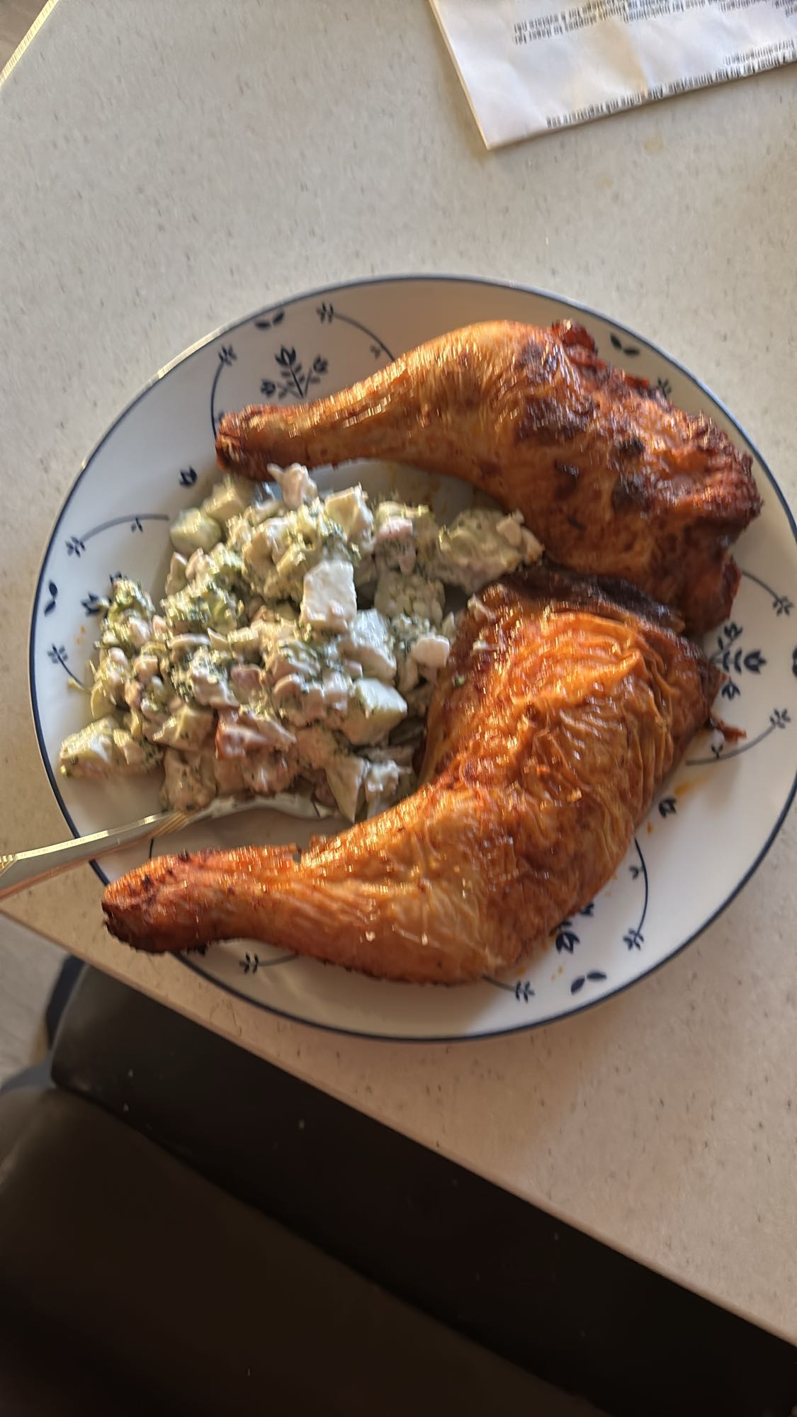 Kyllinglår med salat