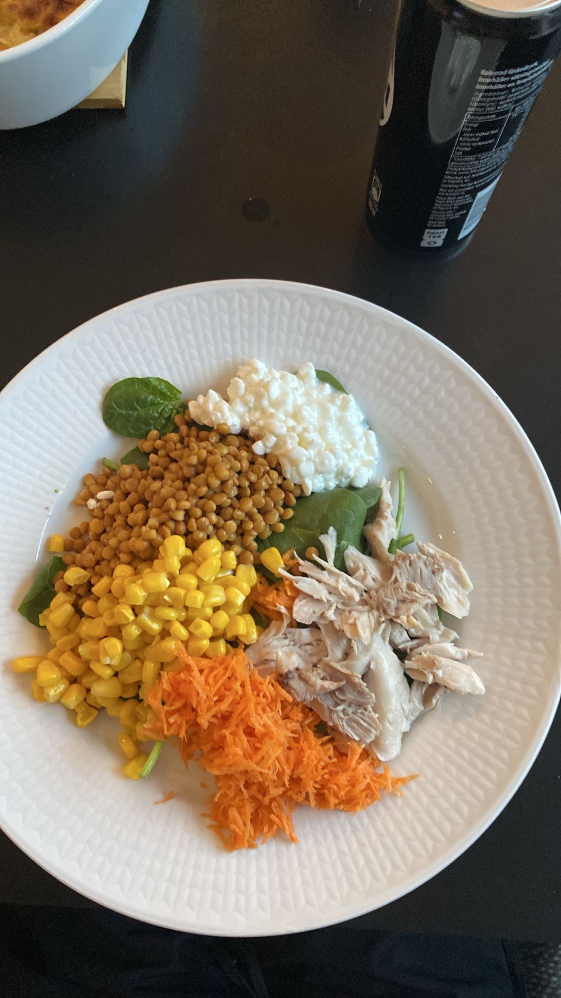 Kycklingsallad med keso