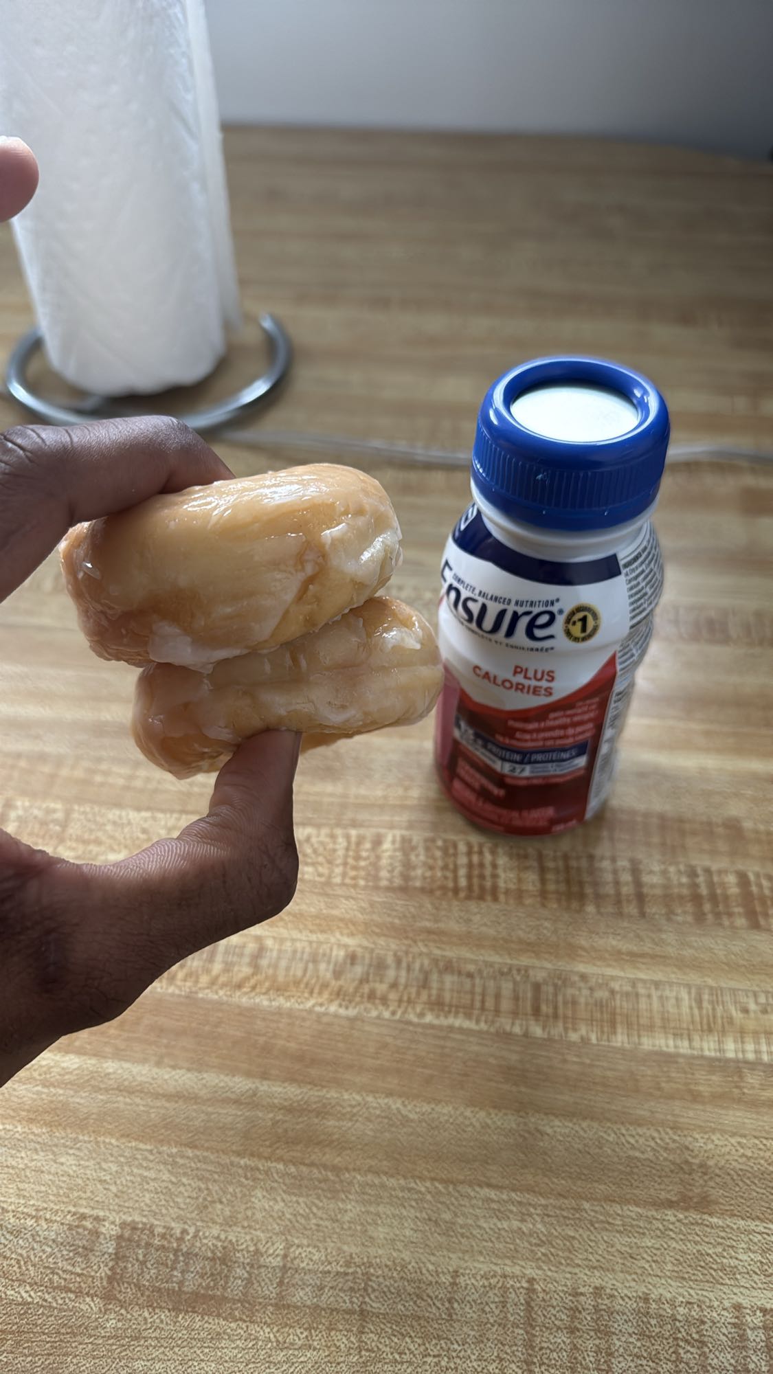 Donuts et boisson Ensure