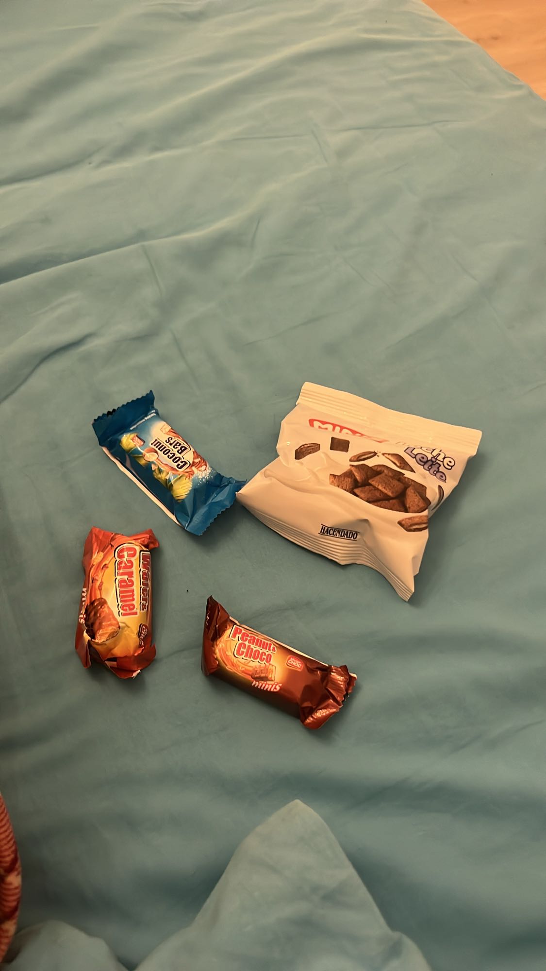 Dulces y snacks variados