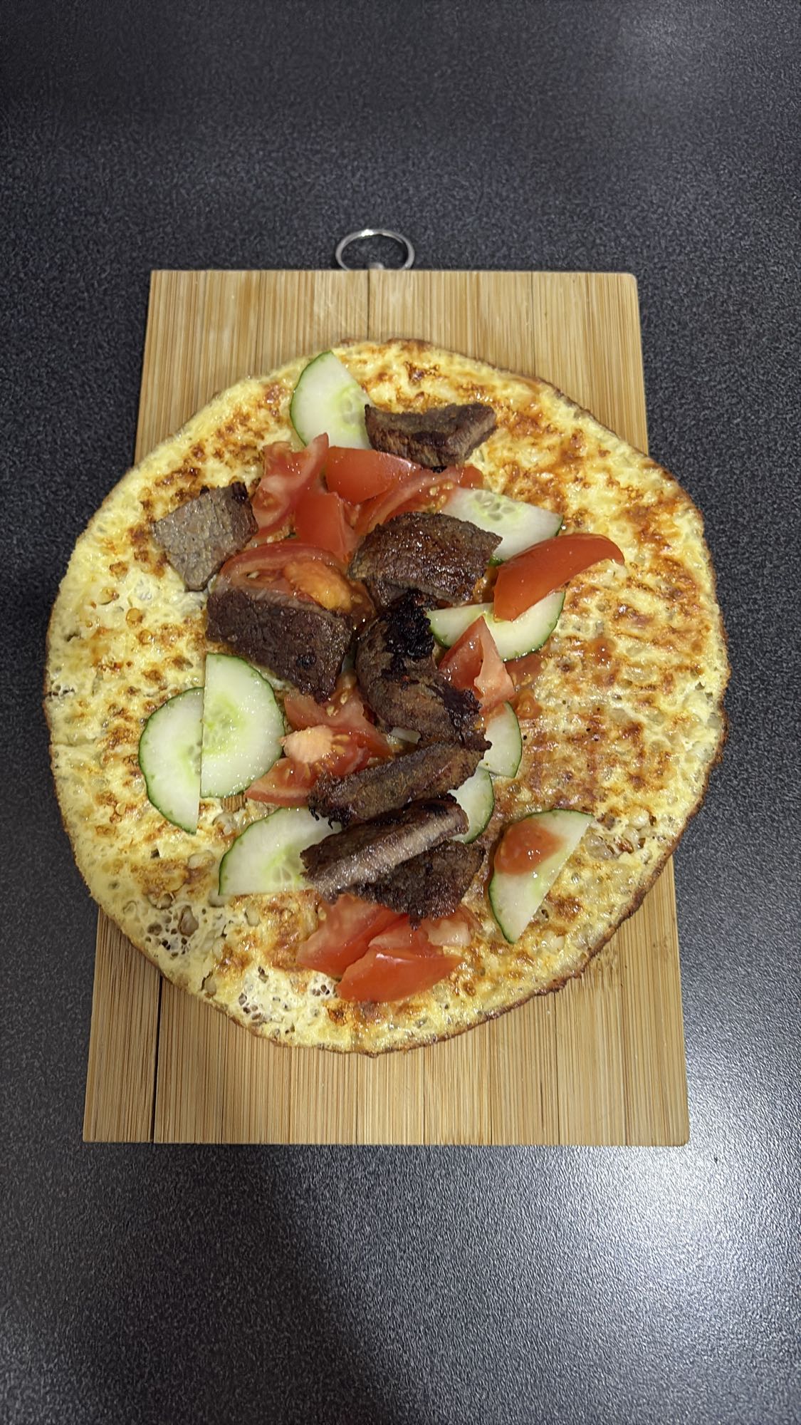 Kebabpizza med grønnsaker