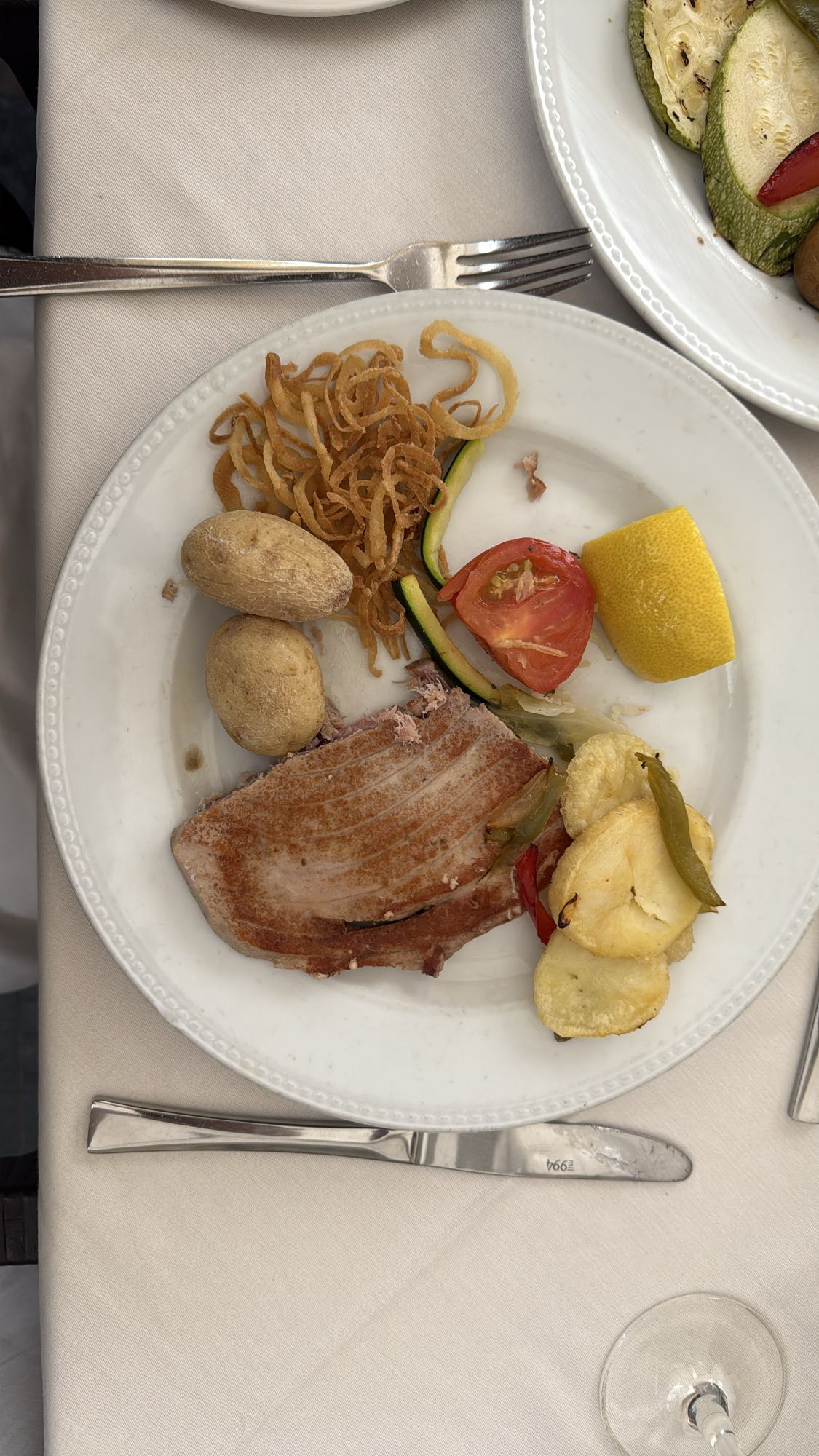 Tuńczyk z warzywami