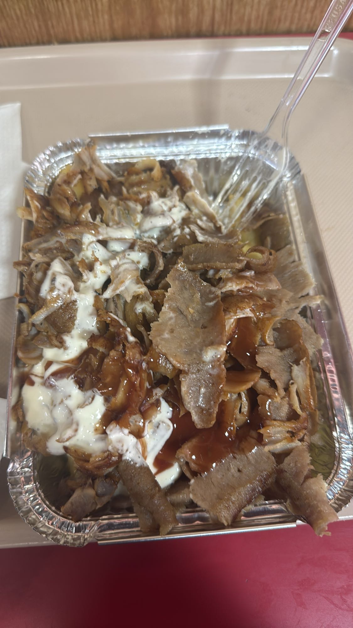kebab con salsas
