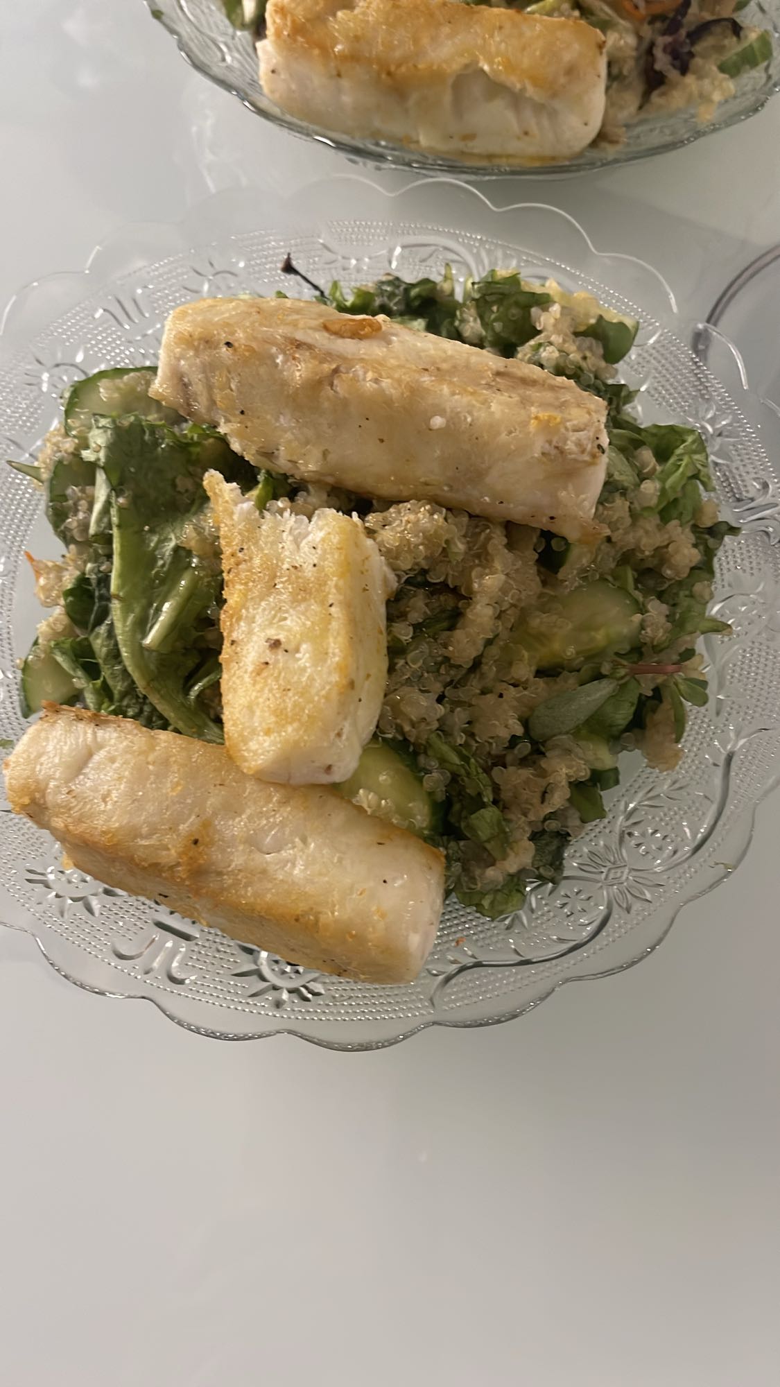 Balık ve Kinoalı Salata