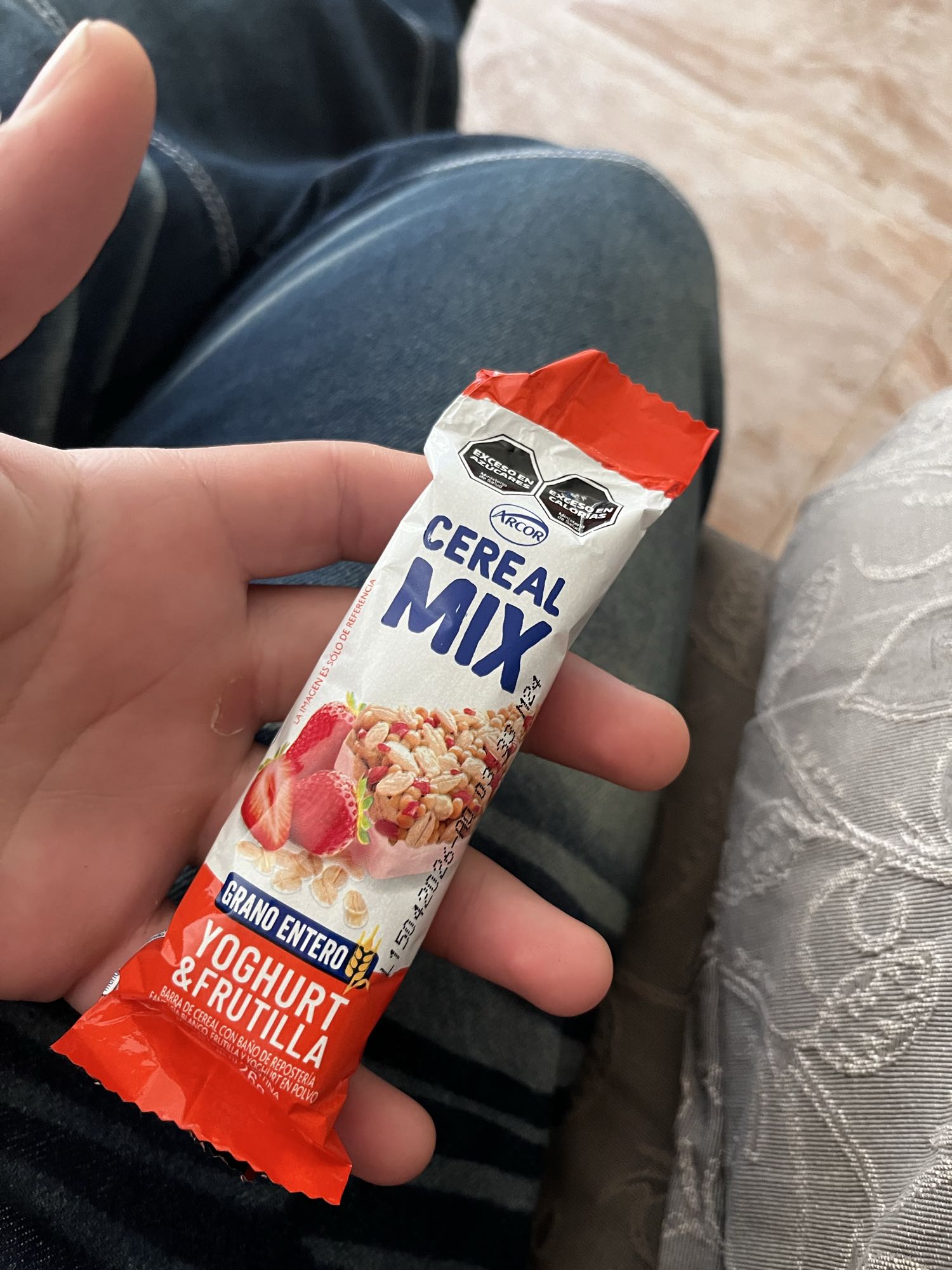 Barra cereal yogur frutilla