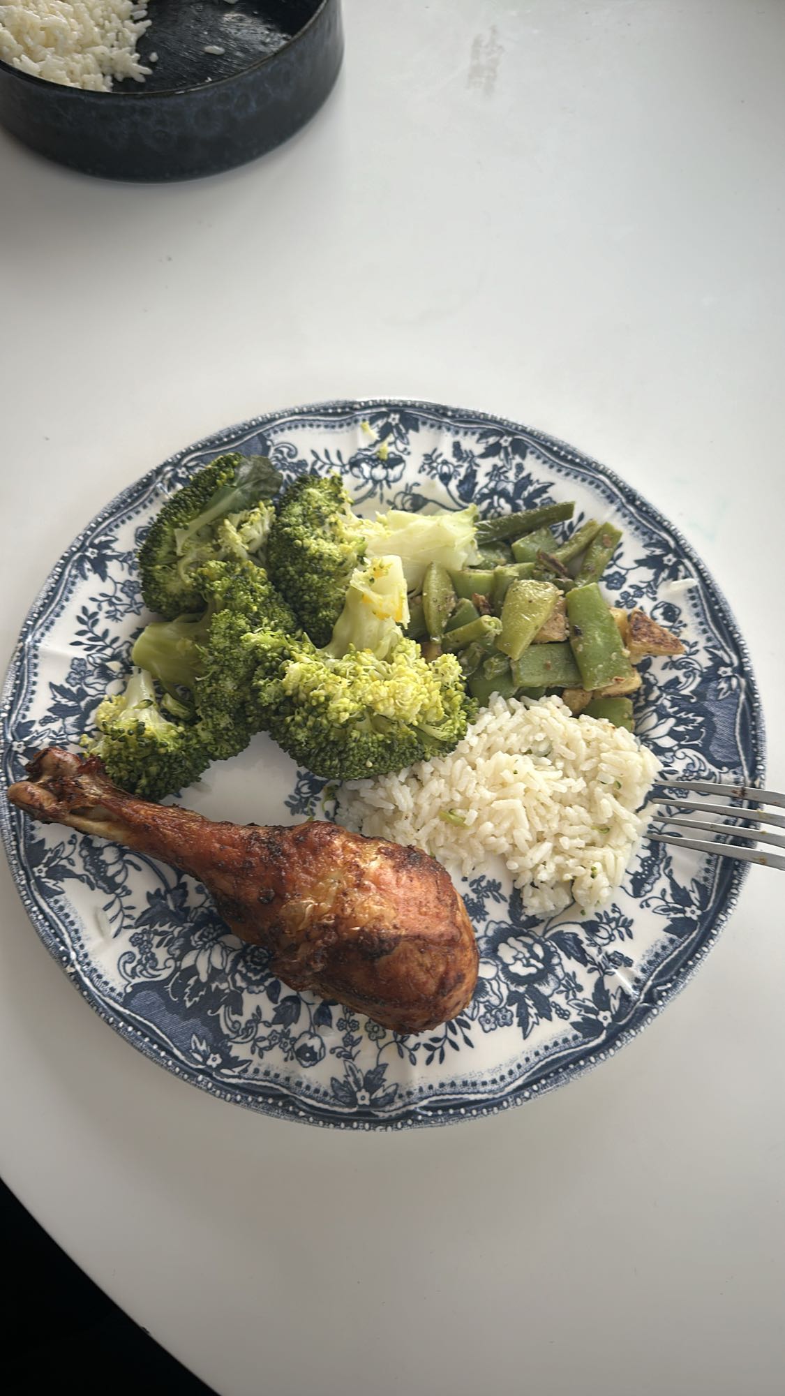 Pui cu orez și legume