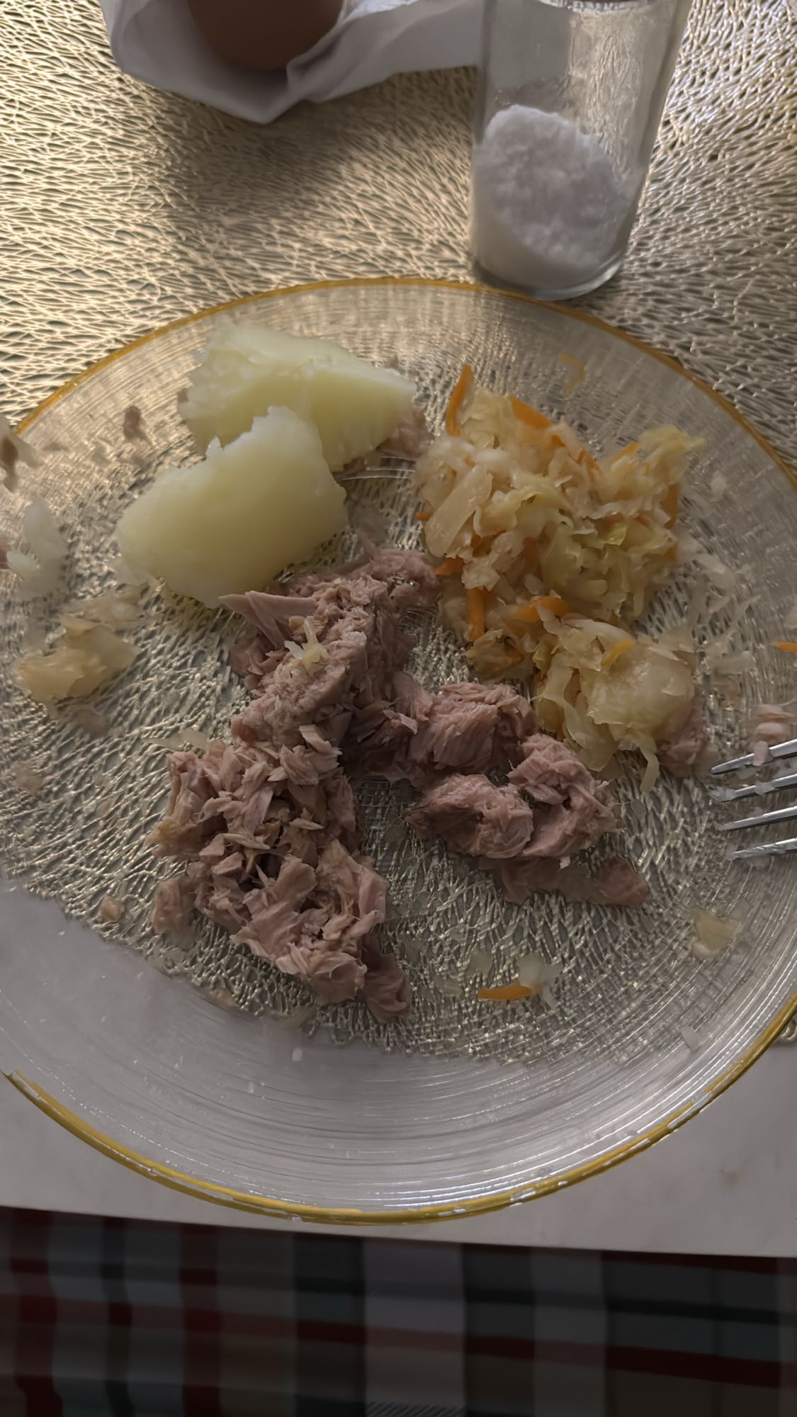 тунец с картошкой и капустой