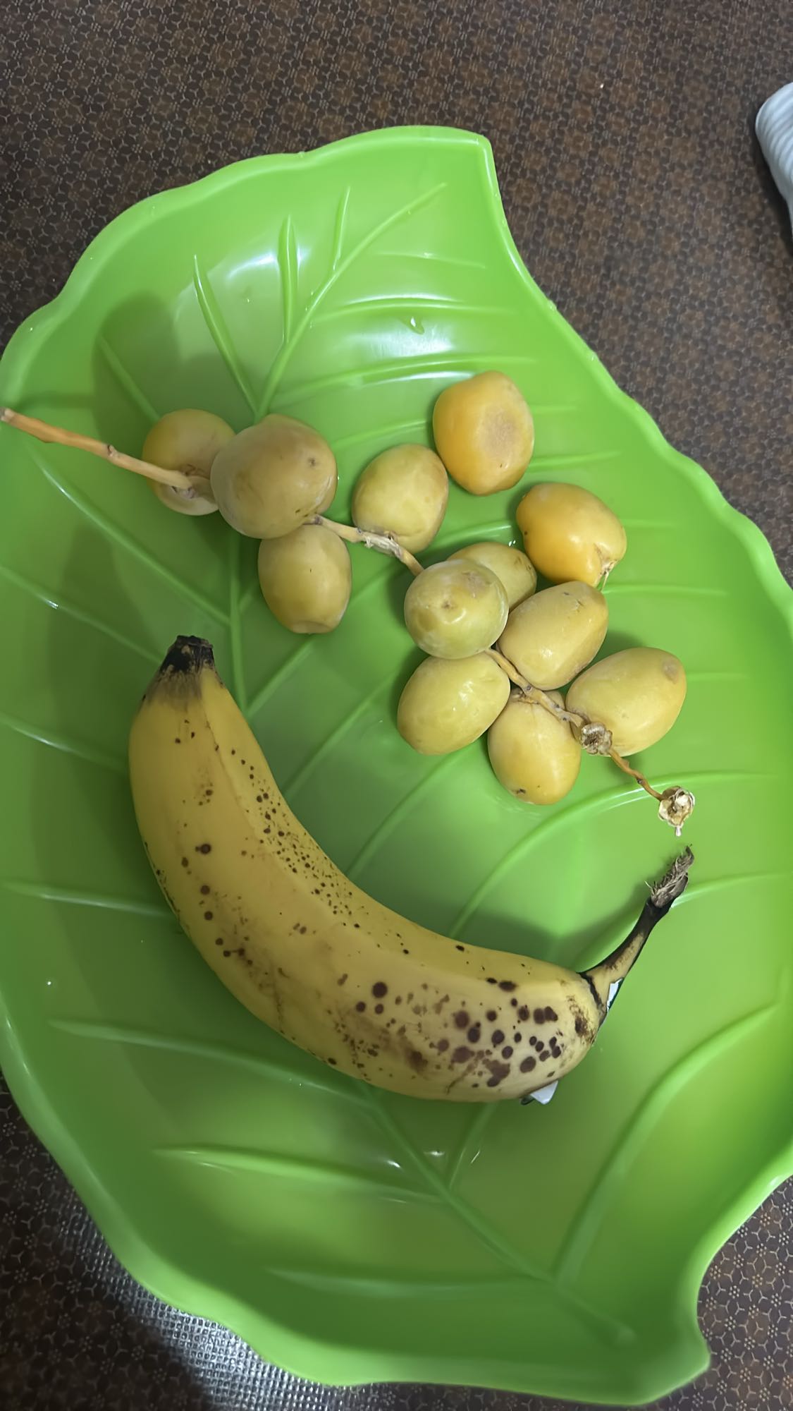 Banana and Fresh Dates