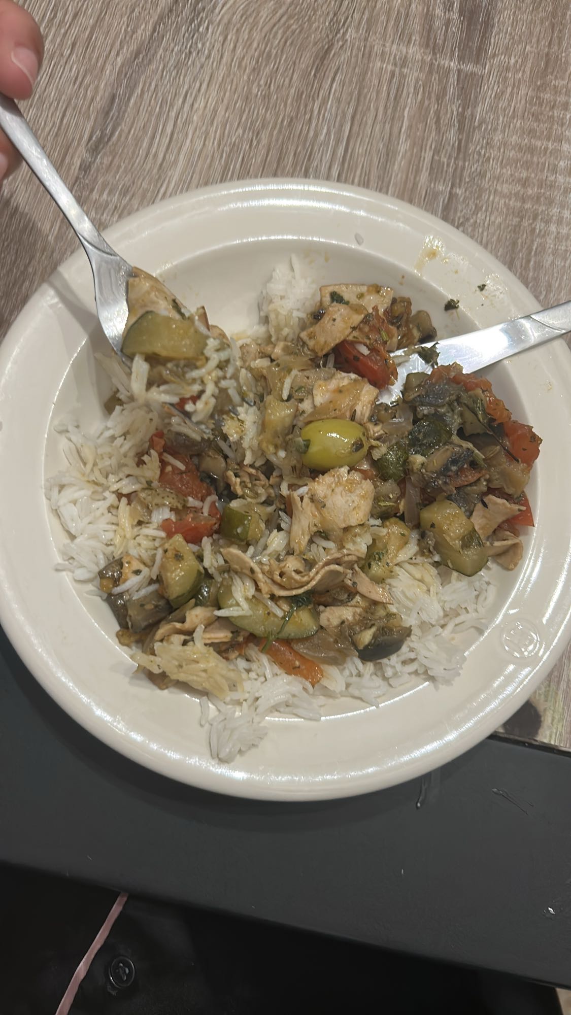 Riz, poulet et légumes