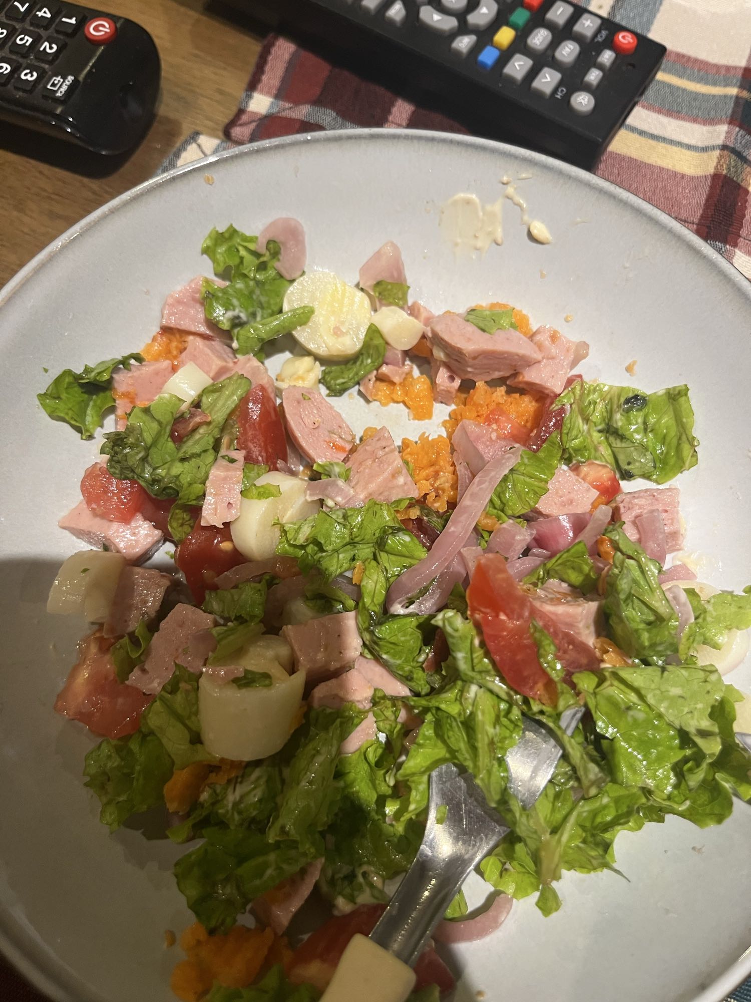 Ensalada mixta con jamón