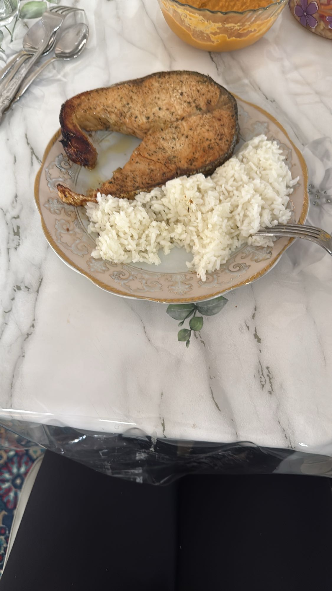 рис с запечённым лососем