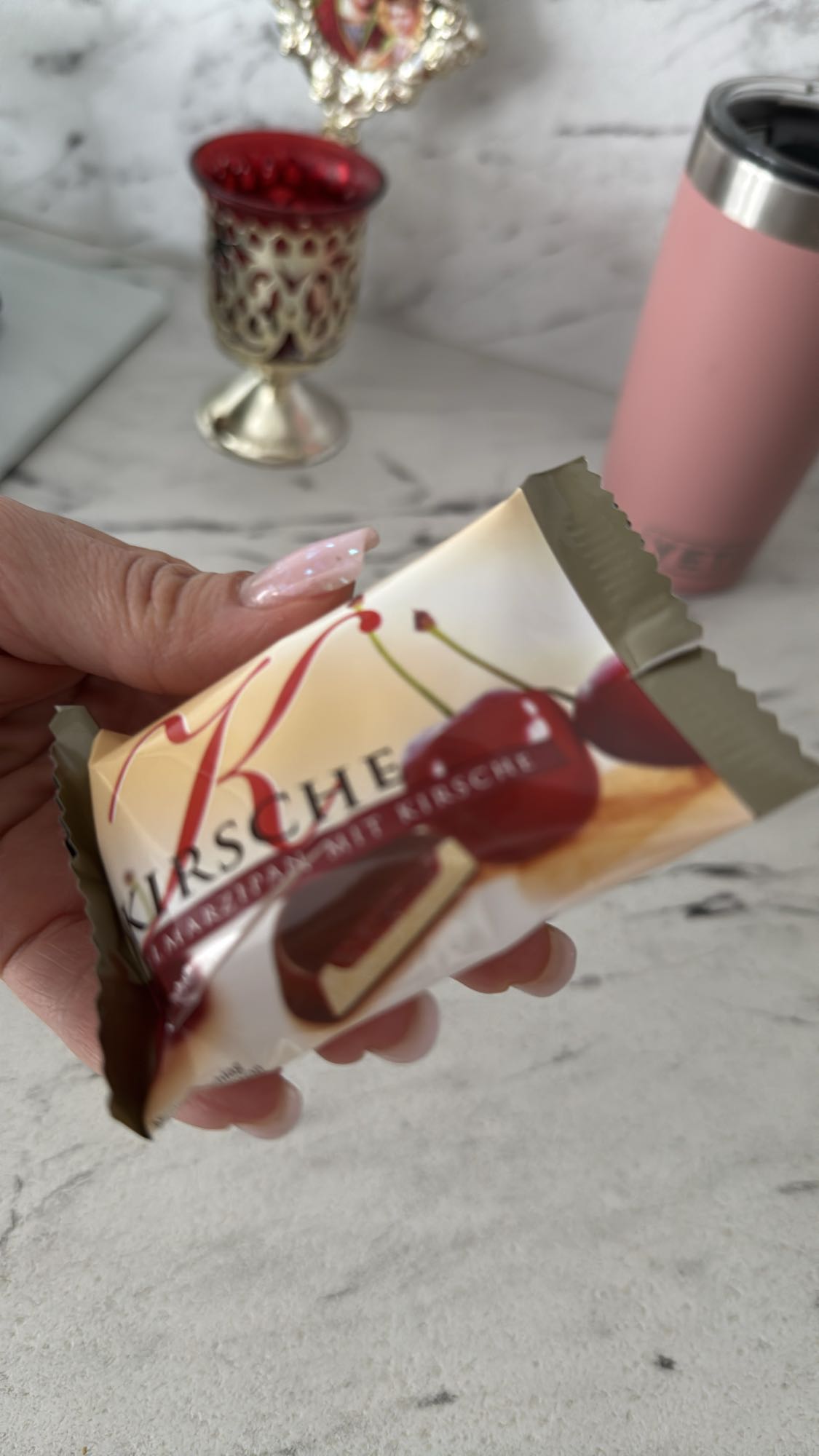 Prăjitură cu vișine și ciocolată