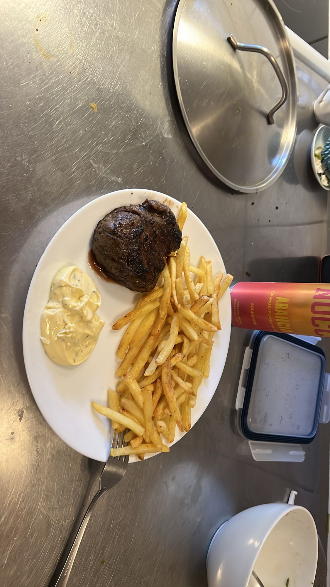 Biff med pommes & sås