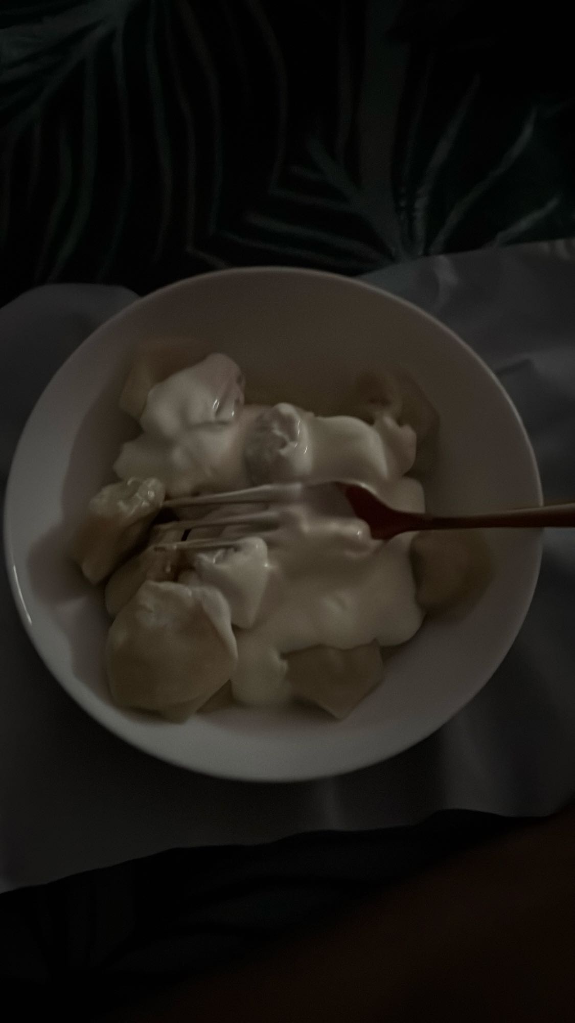 пельмени со сметаной