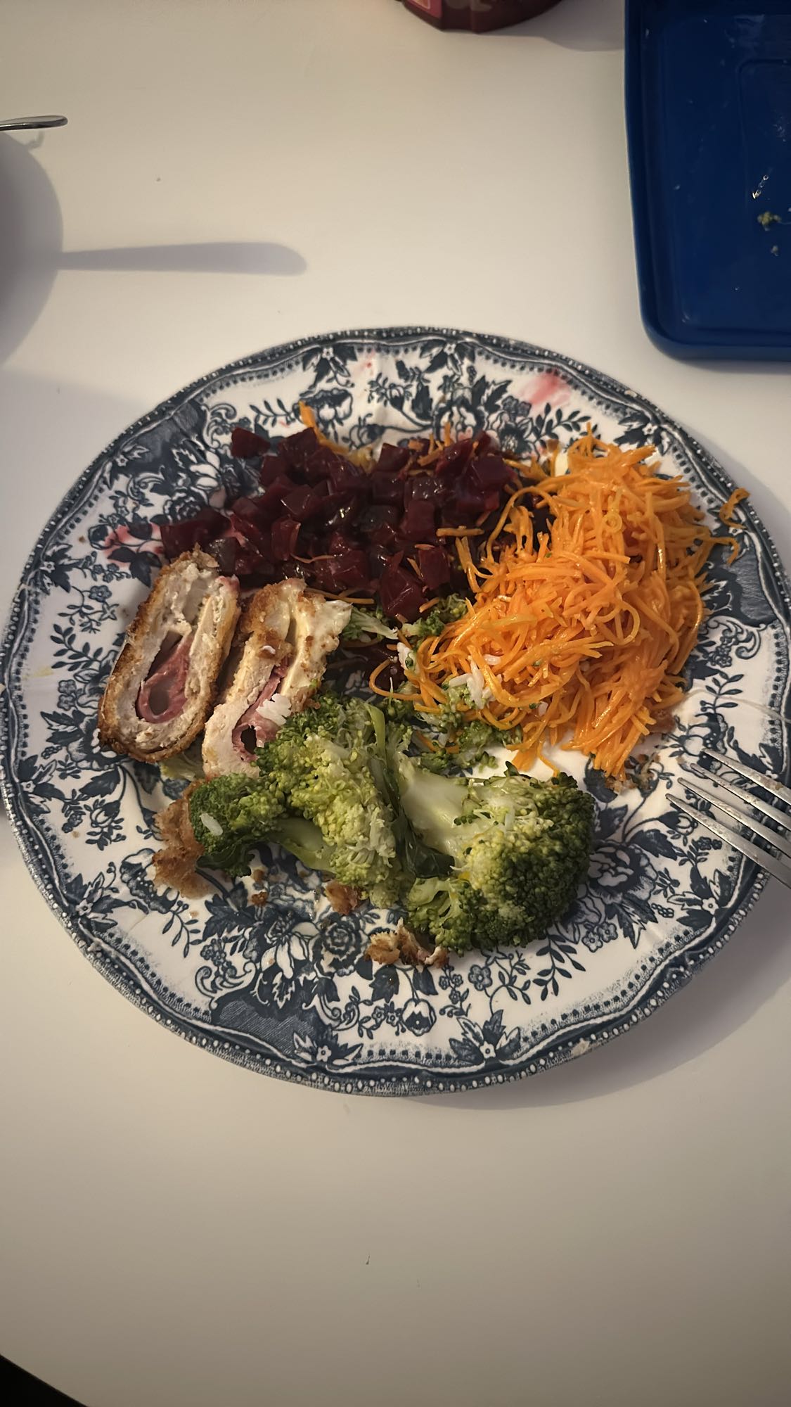 Pui cordon bleu cu legume