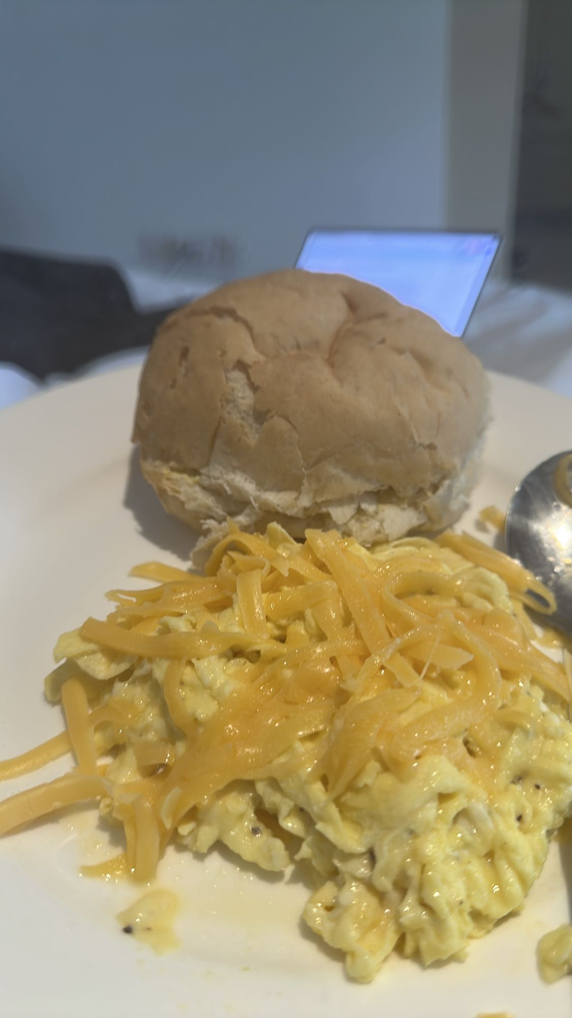 Scrambled eggs & bun