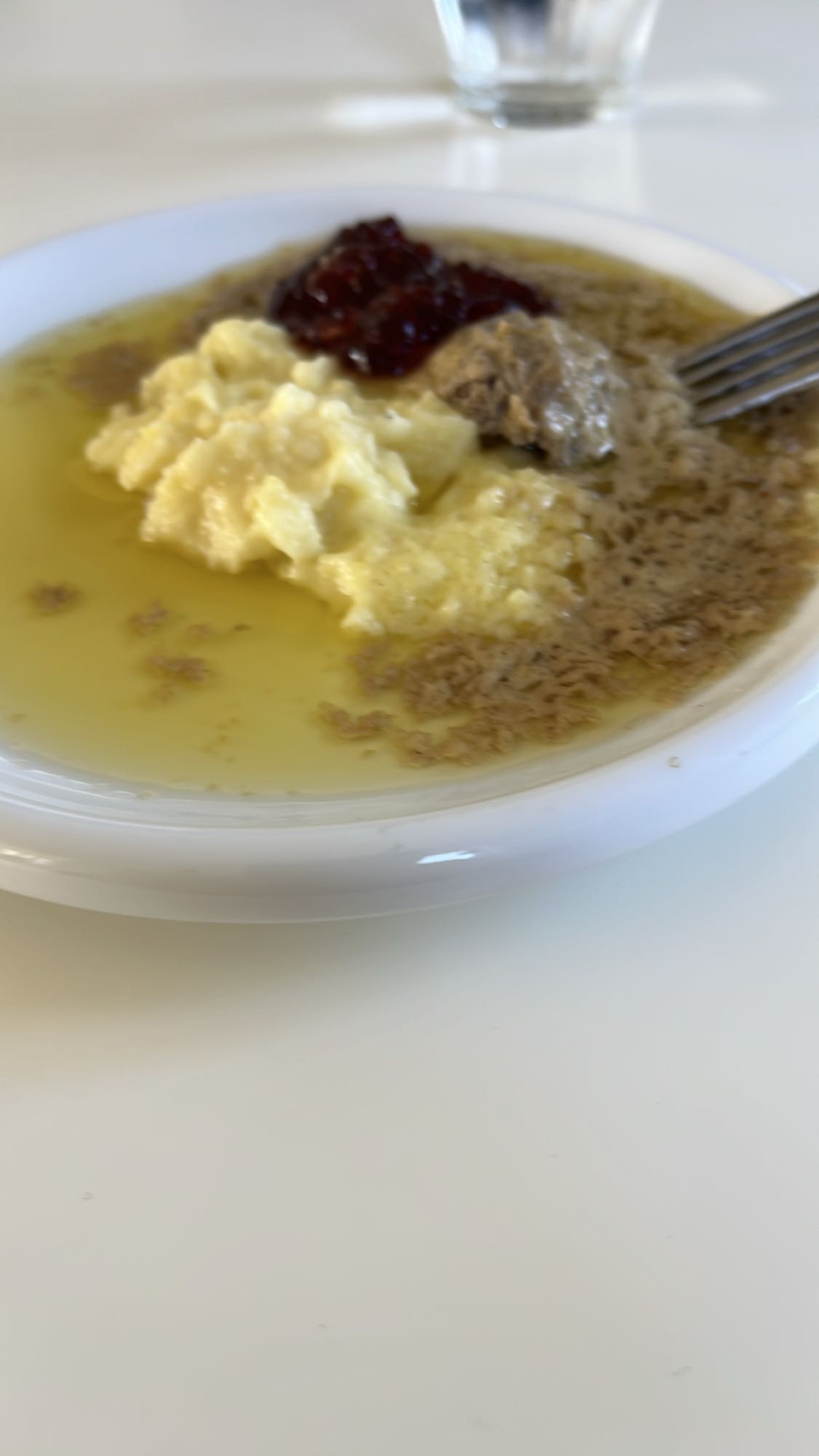 Palt med smör och lingon