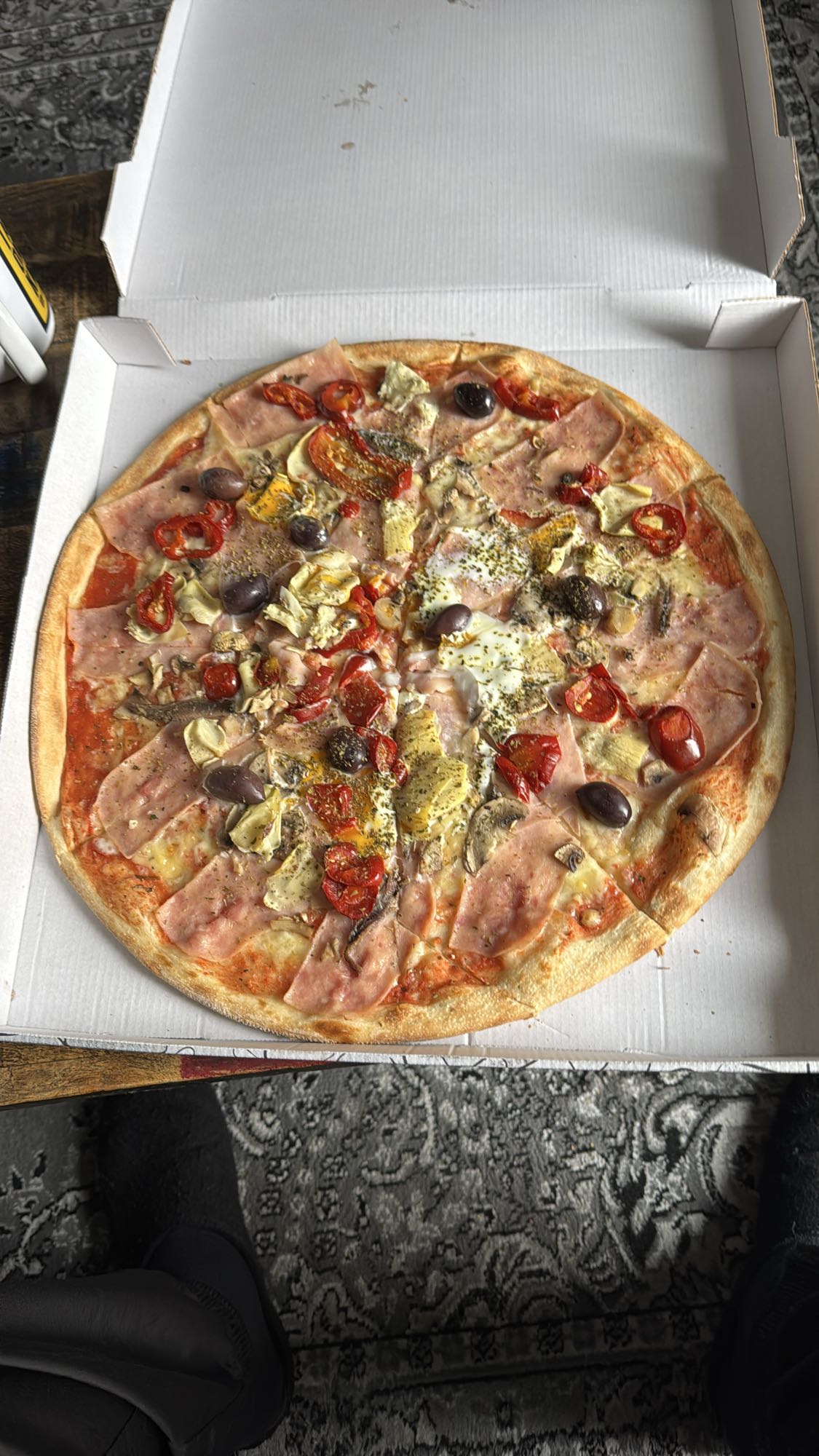 Pizza mista con verdure