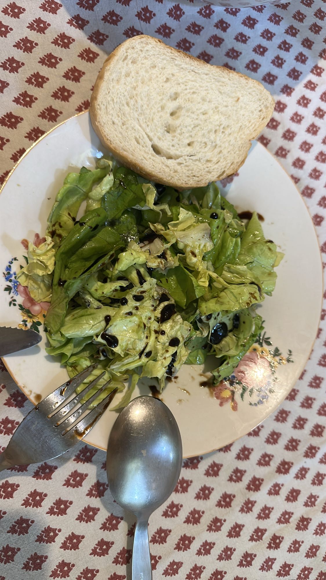Green Salad with Bread