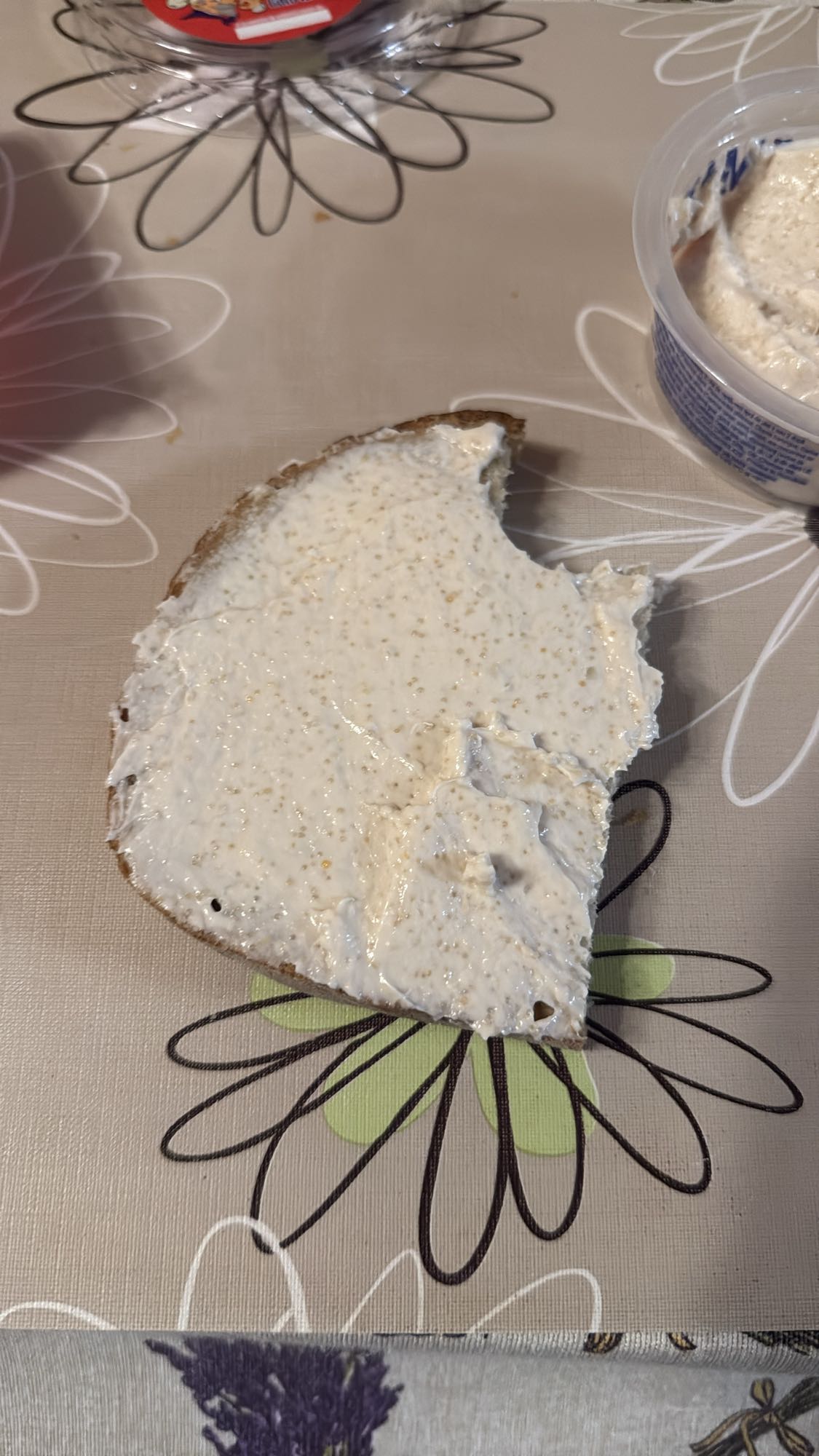 Pâine cu cremă de brânză