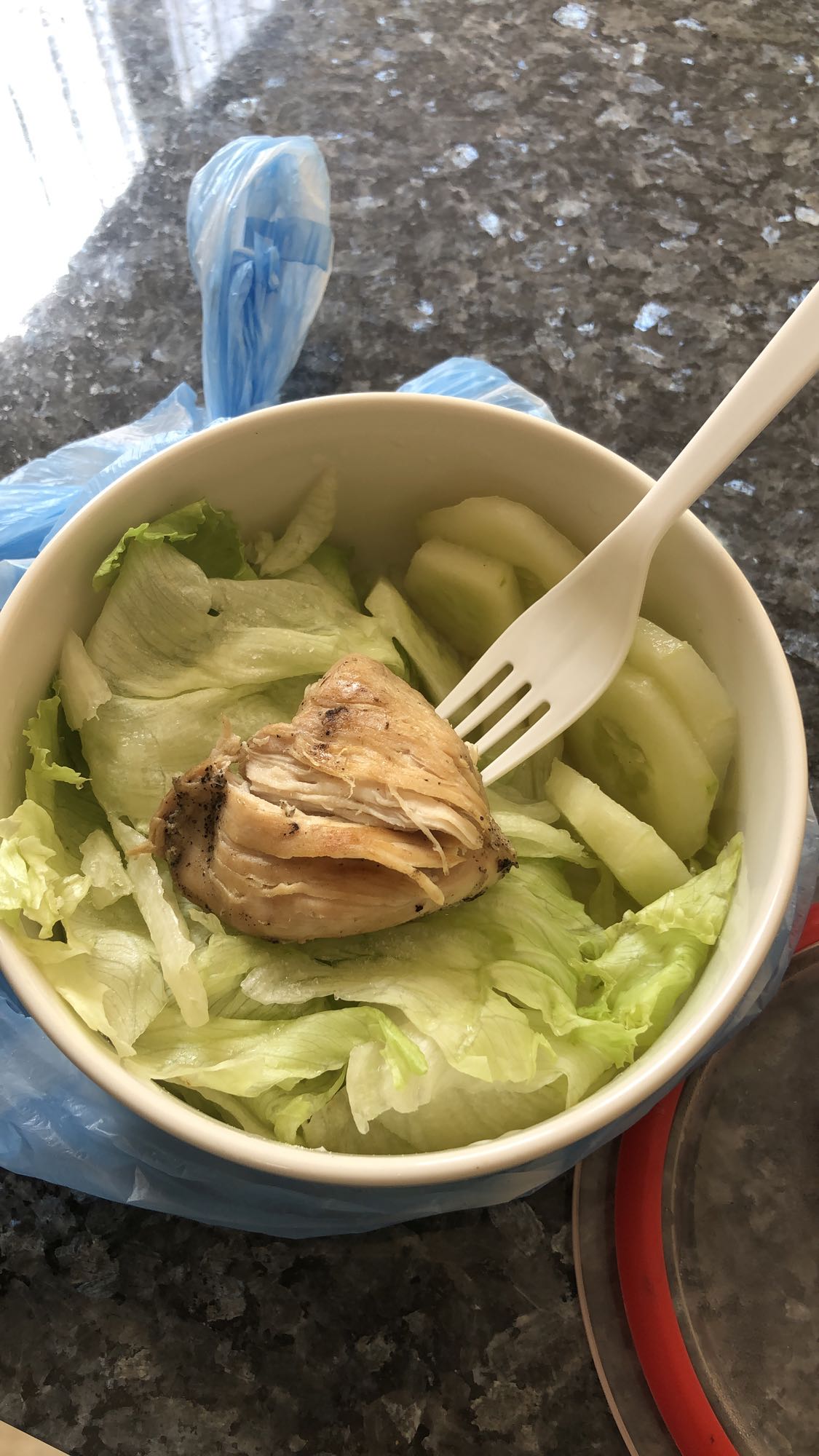 Ensalada de pollo simple