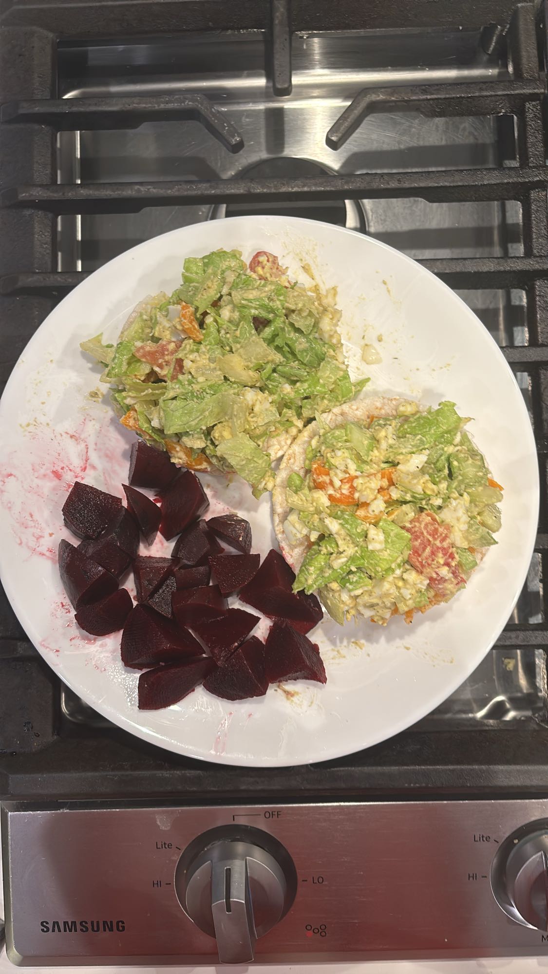 Galettes de riz et salade