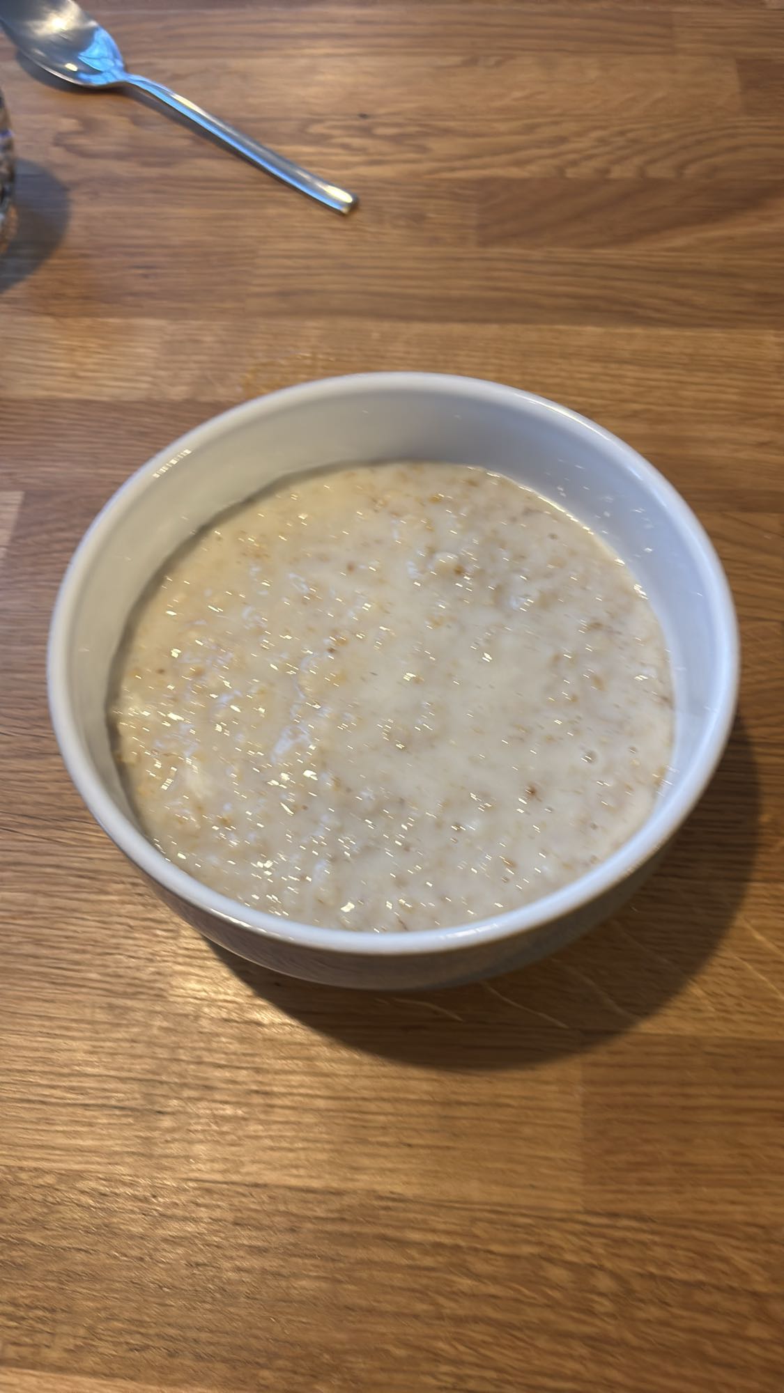 Plain oatmeal porridge
