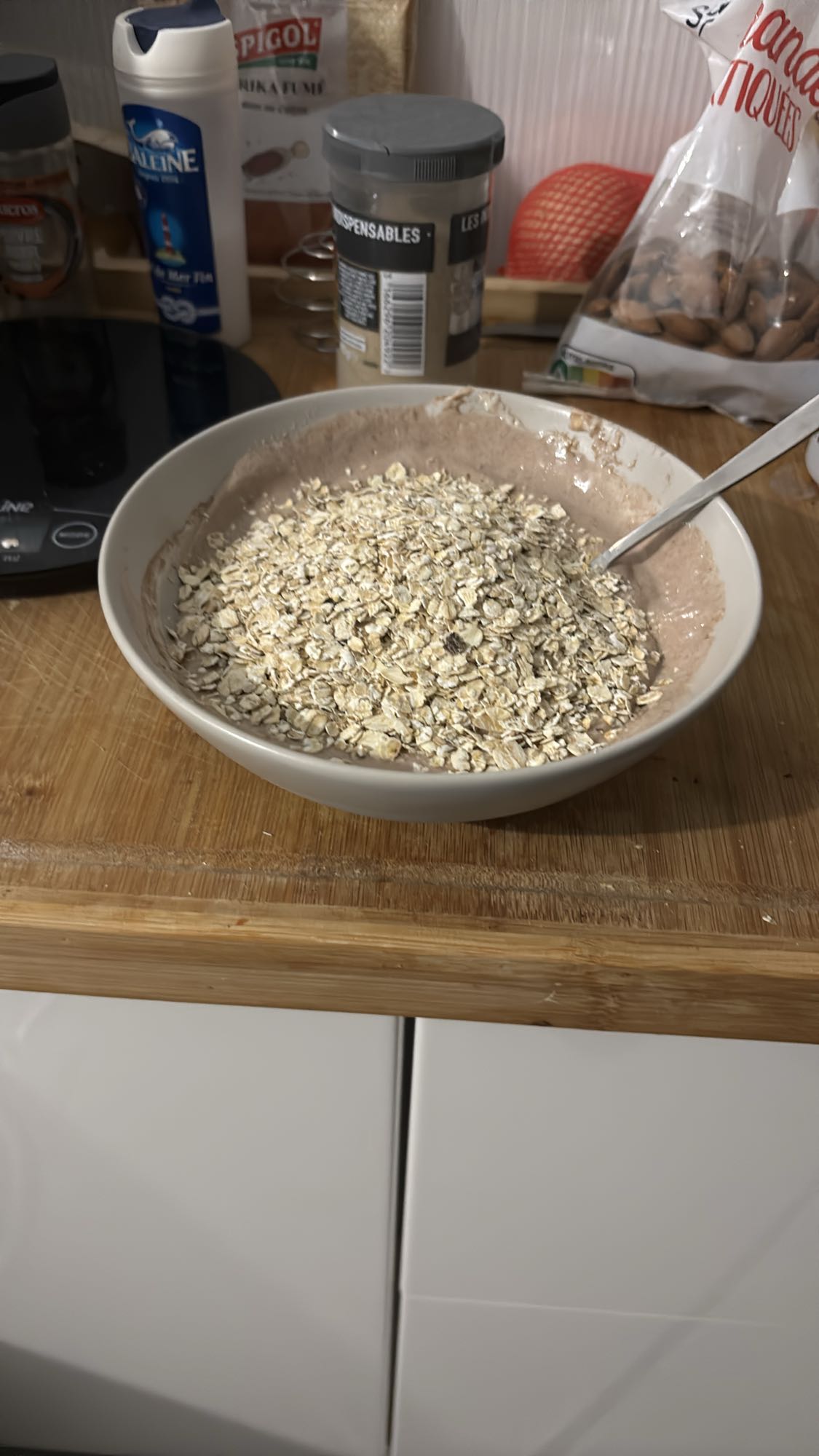 Bol de flocons d'avoine protéiné