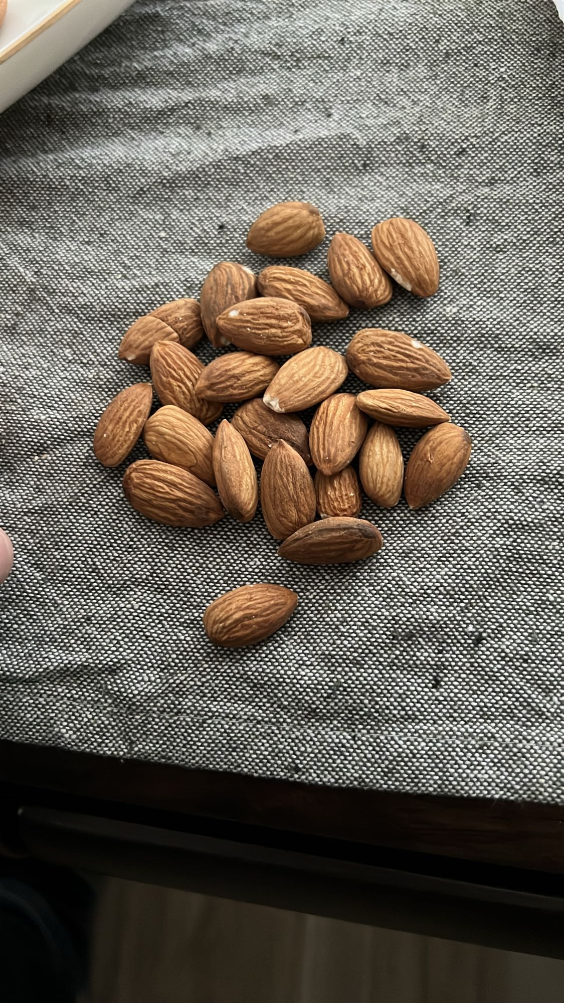 Նուշի խորտիկ