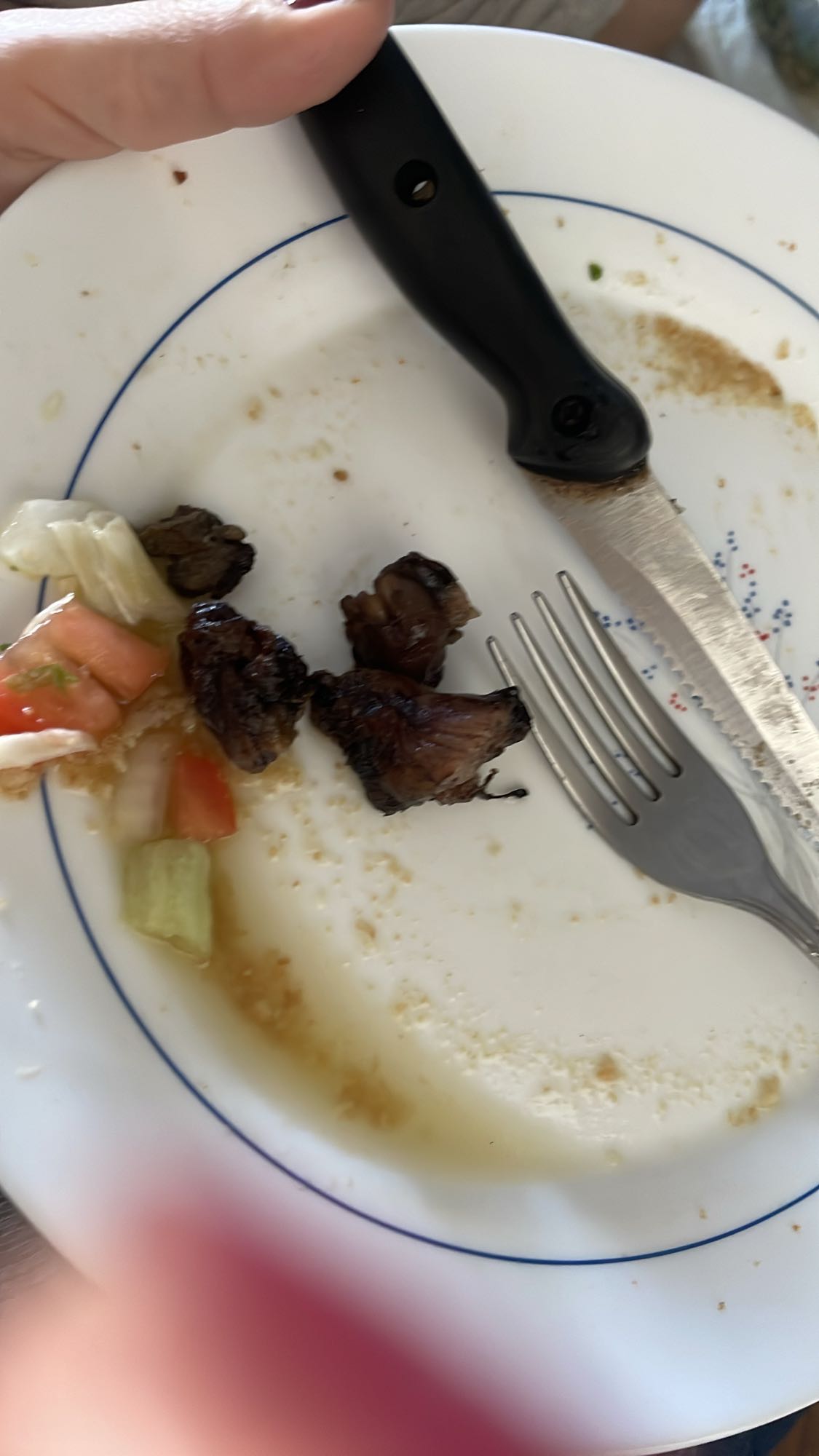 Beef bites with salad